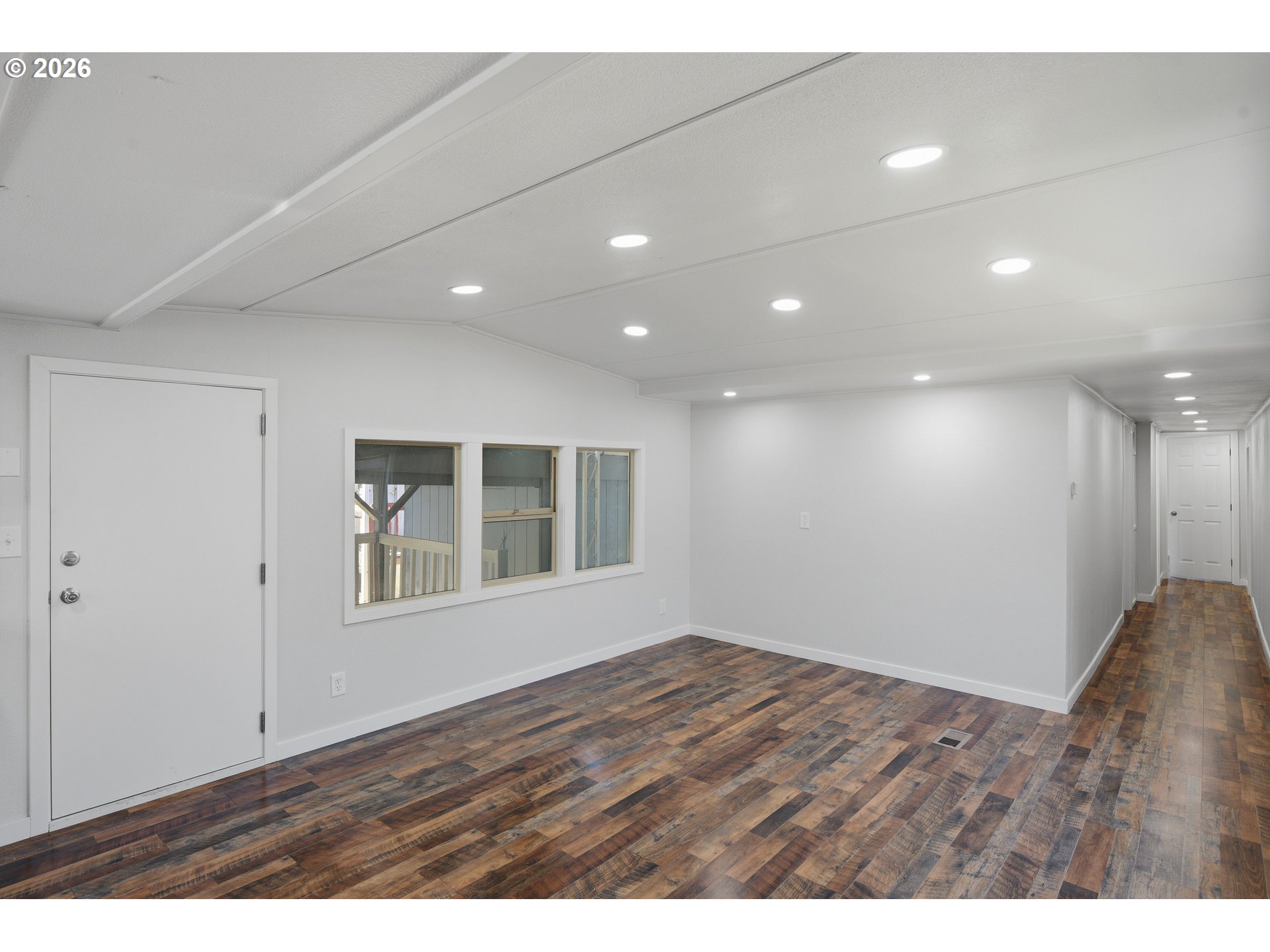 87735 Highway 101 28 Property Photo 13