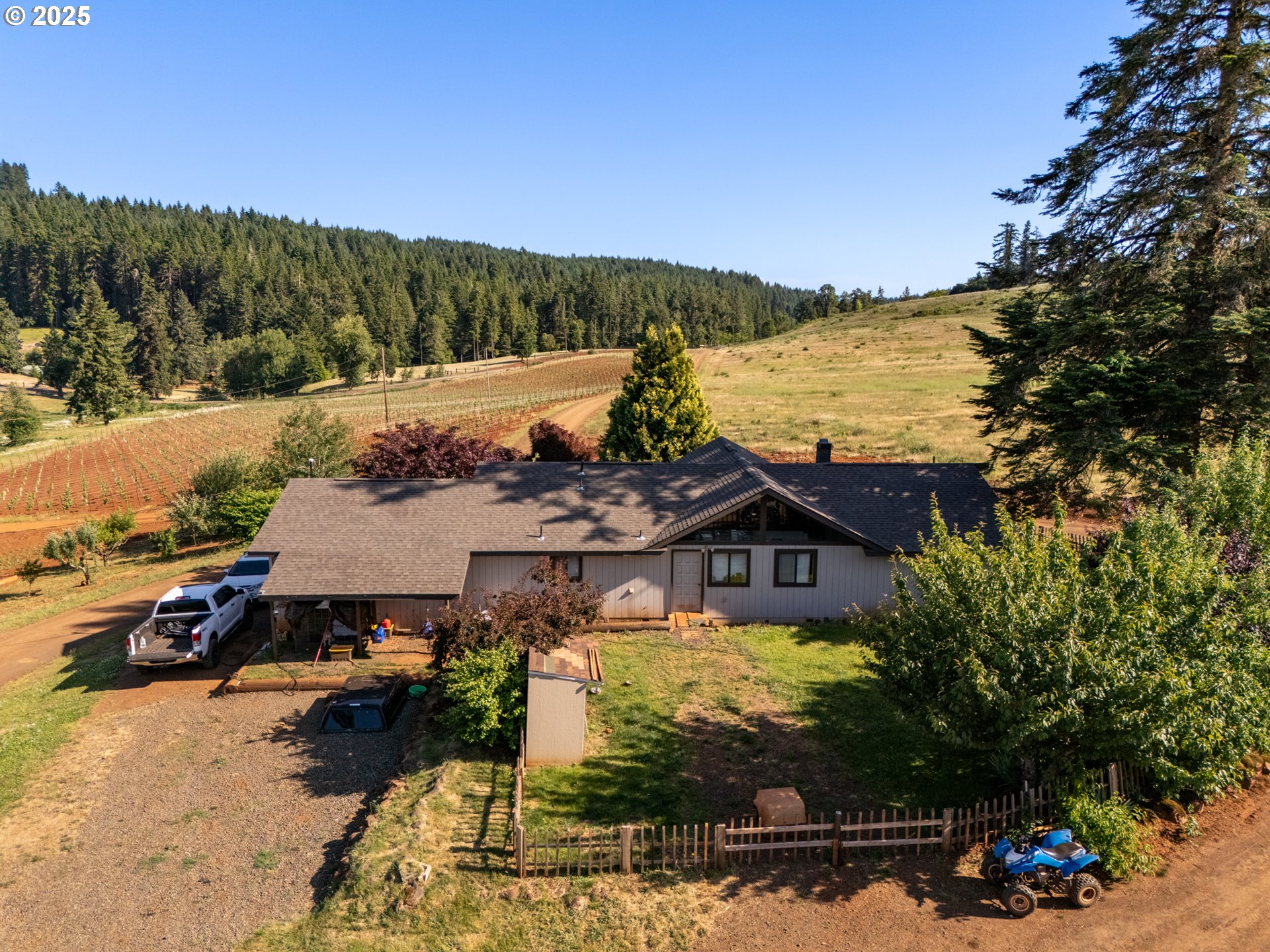1066 Red Hill Rd Property Photo 1