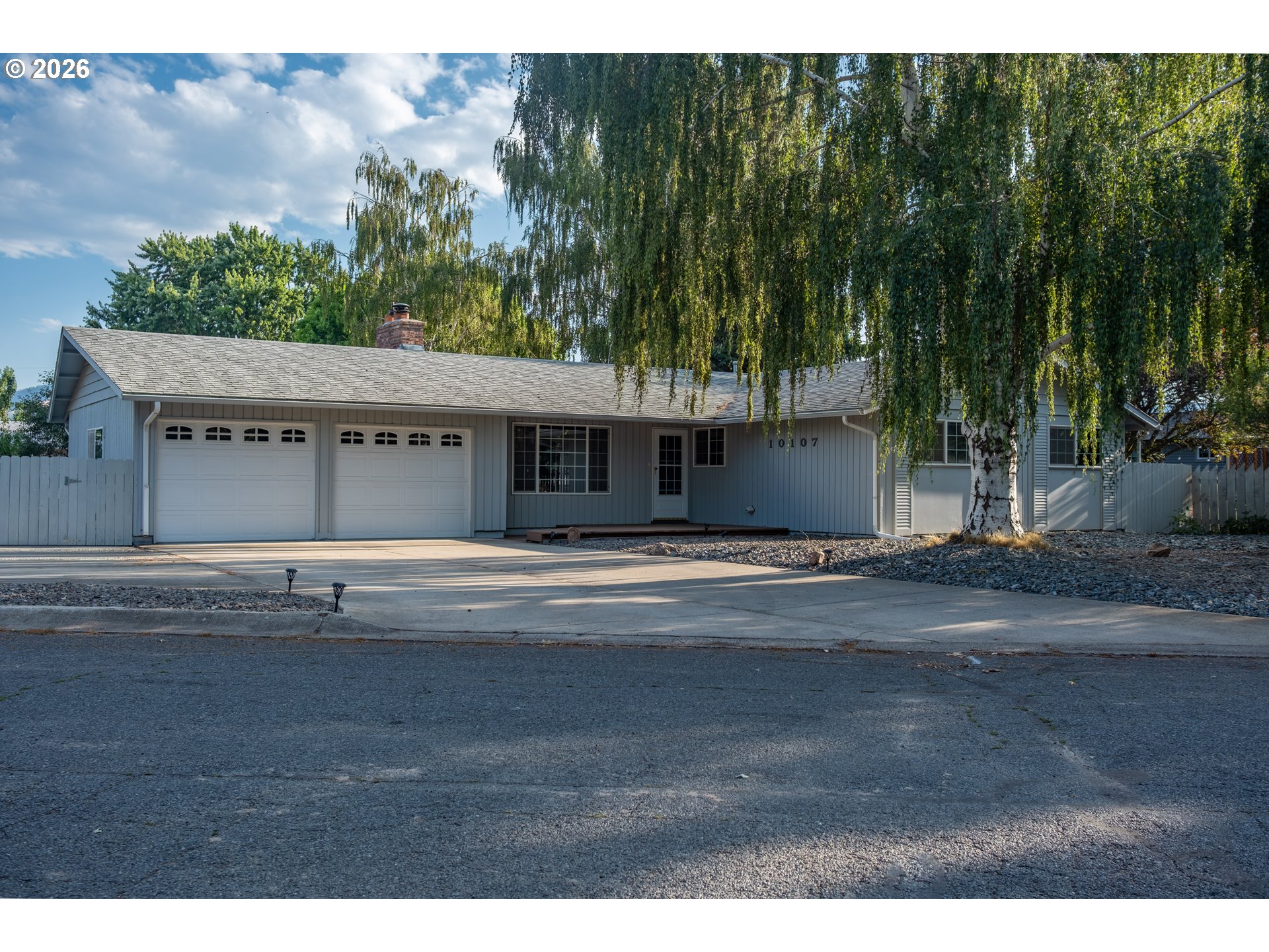 10107 Emily Dr Property Photo 1
