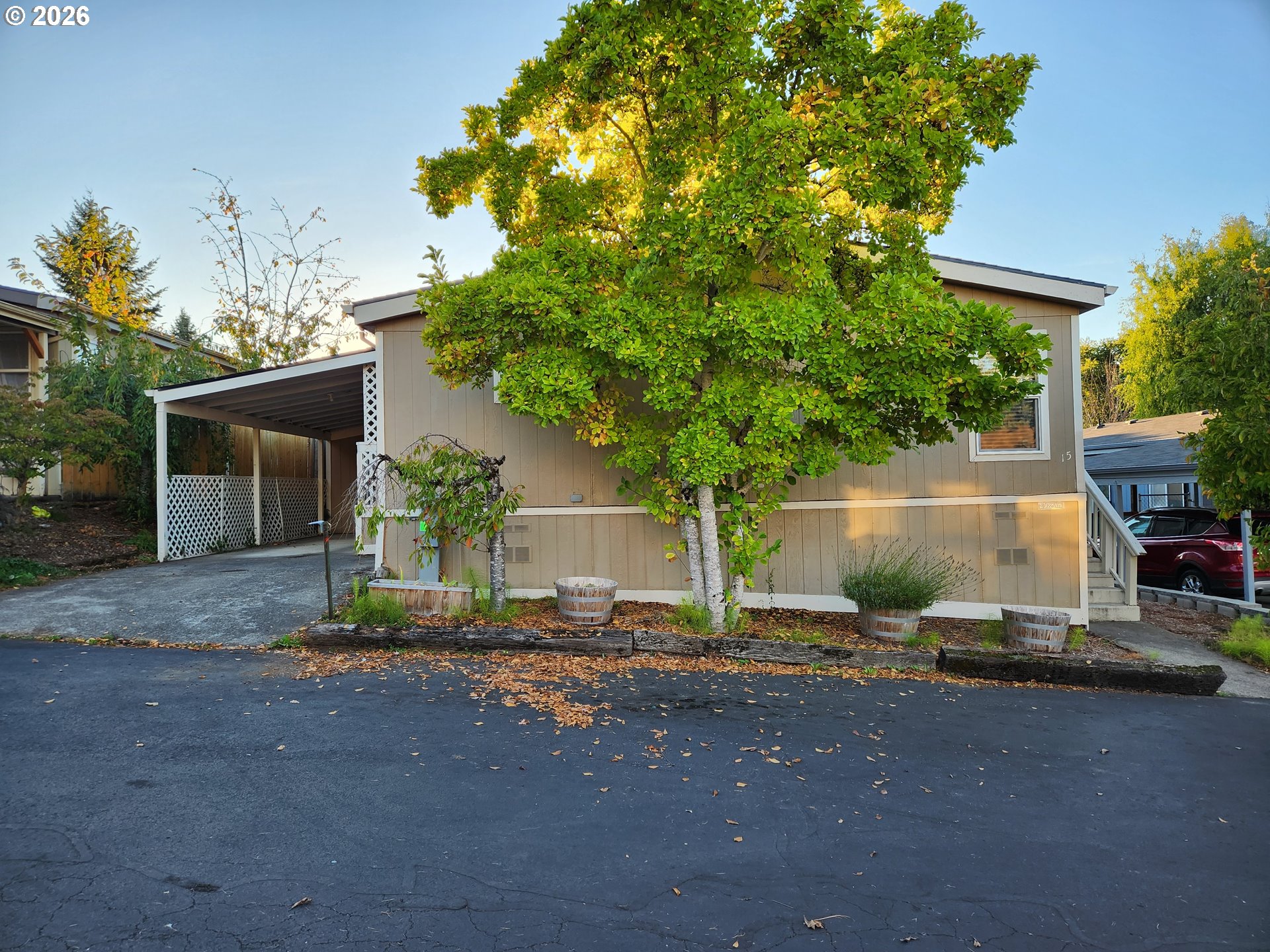1819 Se Orient Dr 15 Property Photo 1