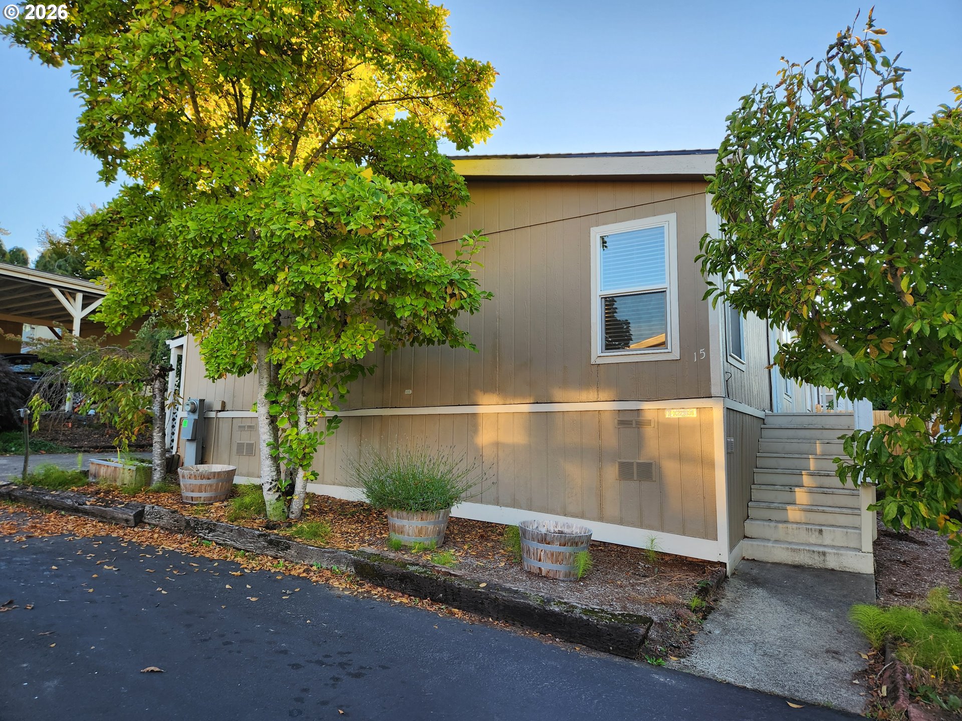 1819 Se Orient Dr 15 Property Photo 2
