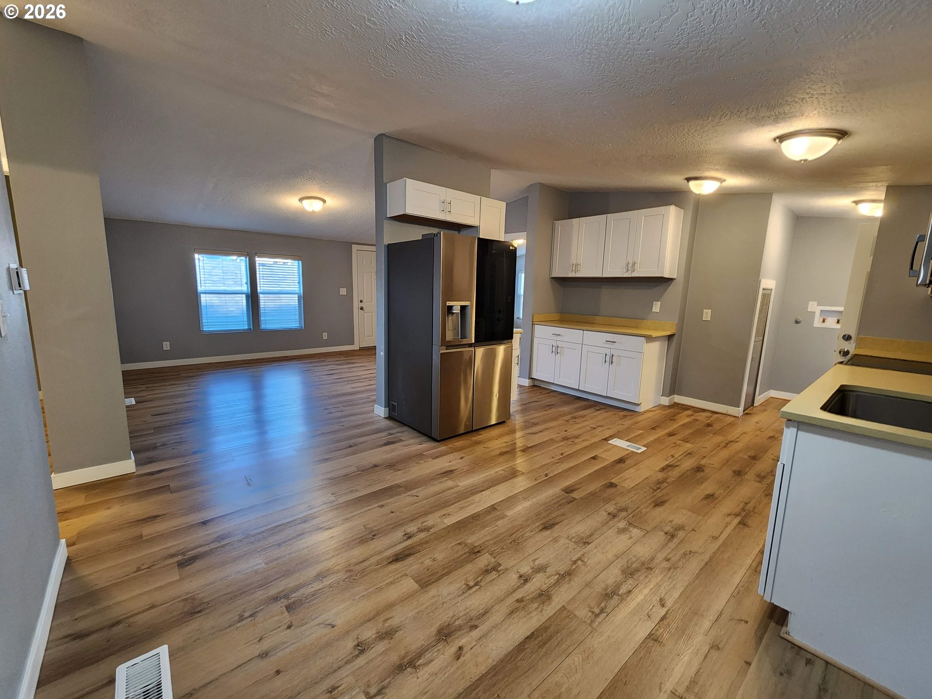 1819 Se Orient Dr 15 Property Photo 6