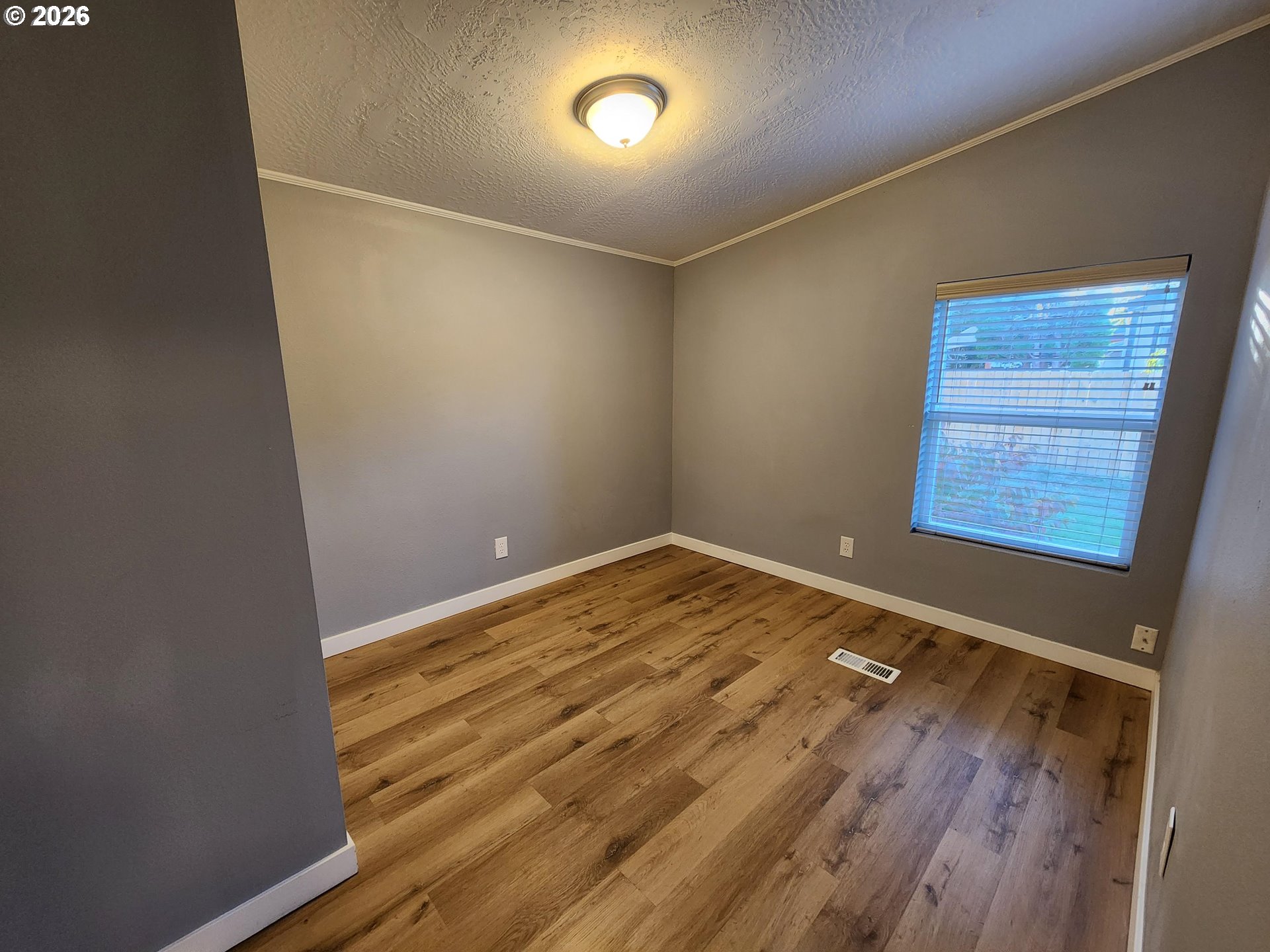 1819 Se Orient Dr 15 Property Photo 10