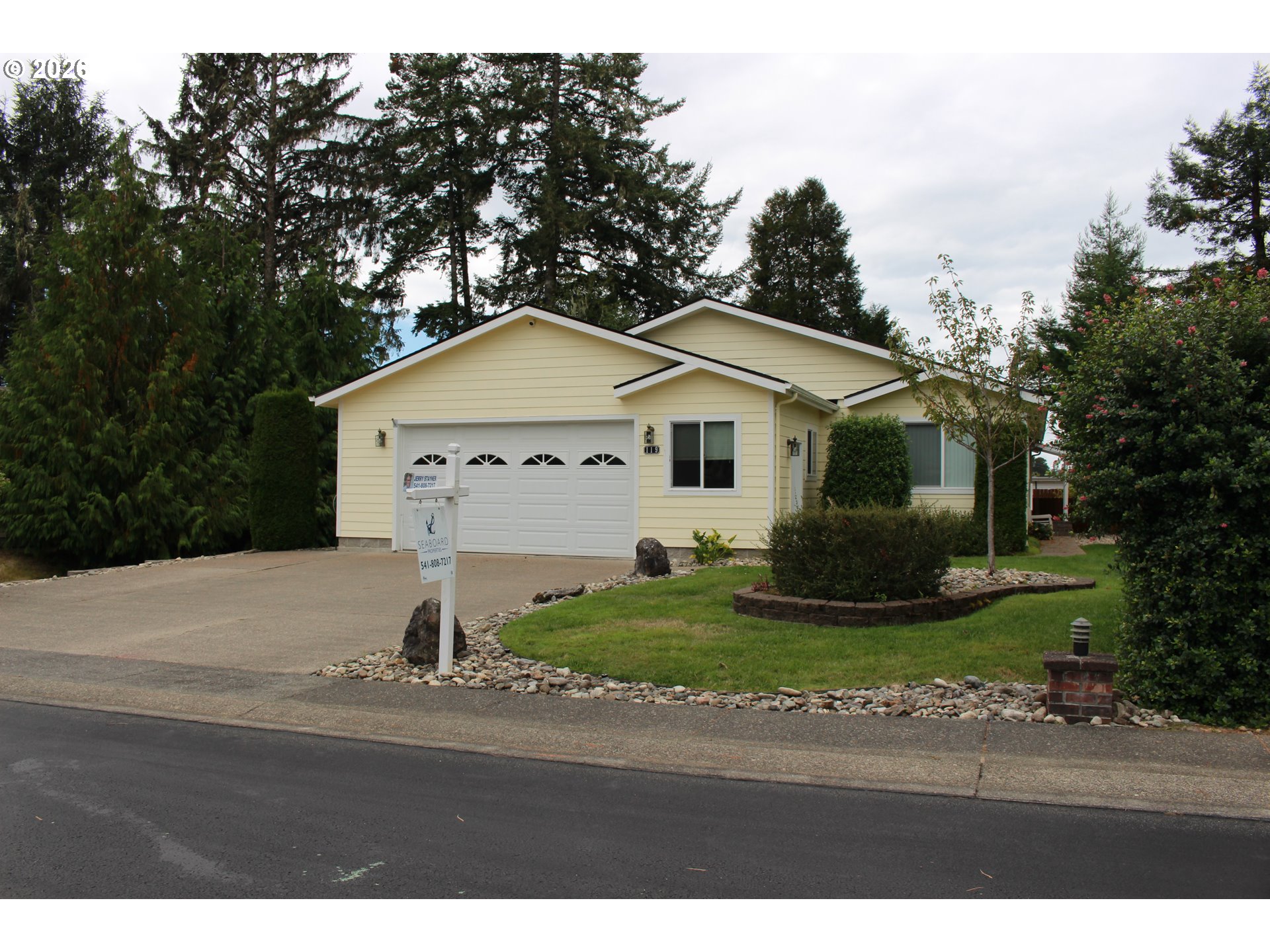 119 Jensen Way Property Photo 1