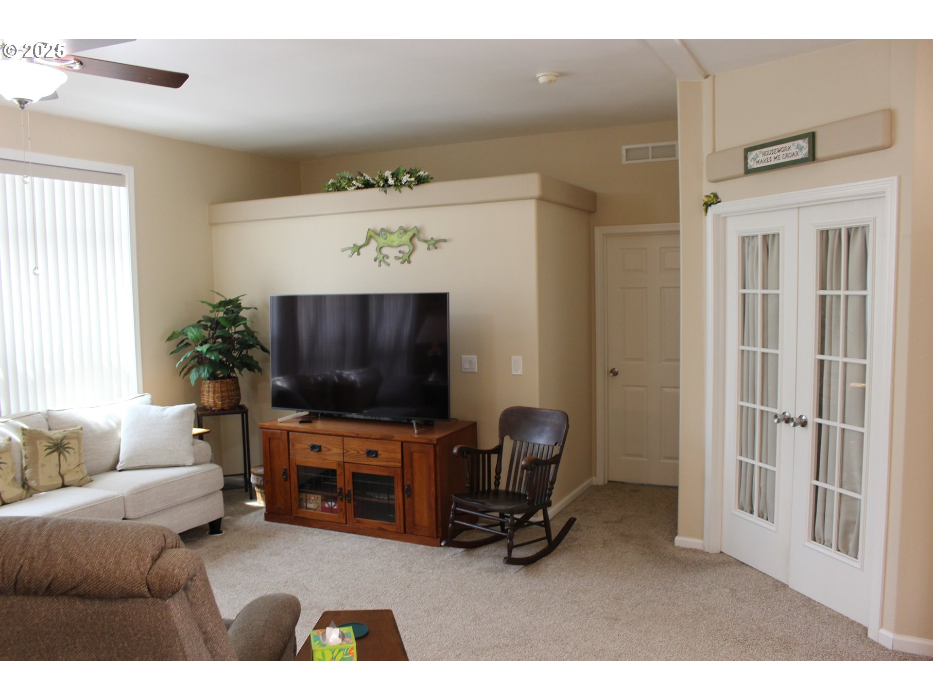 119 Jensen Way Property Photo 16