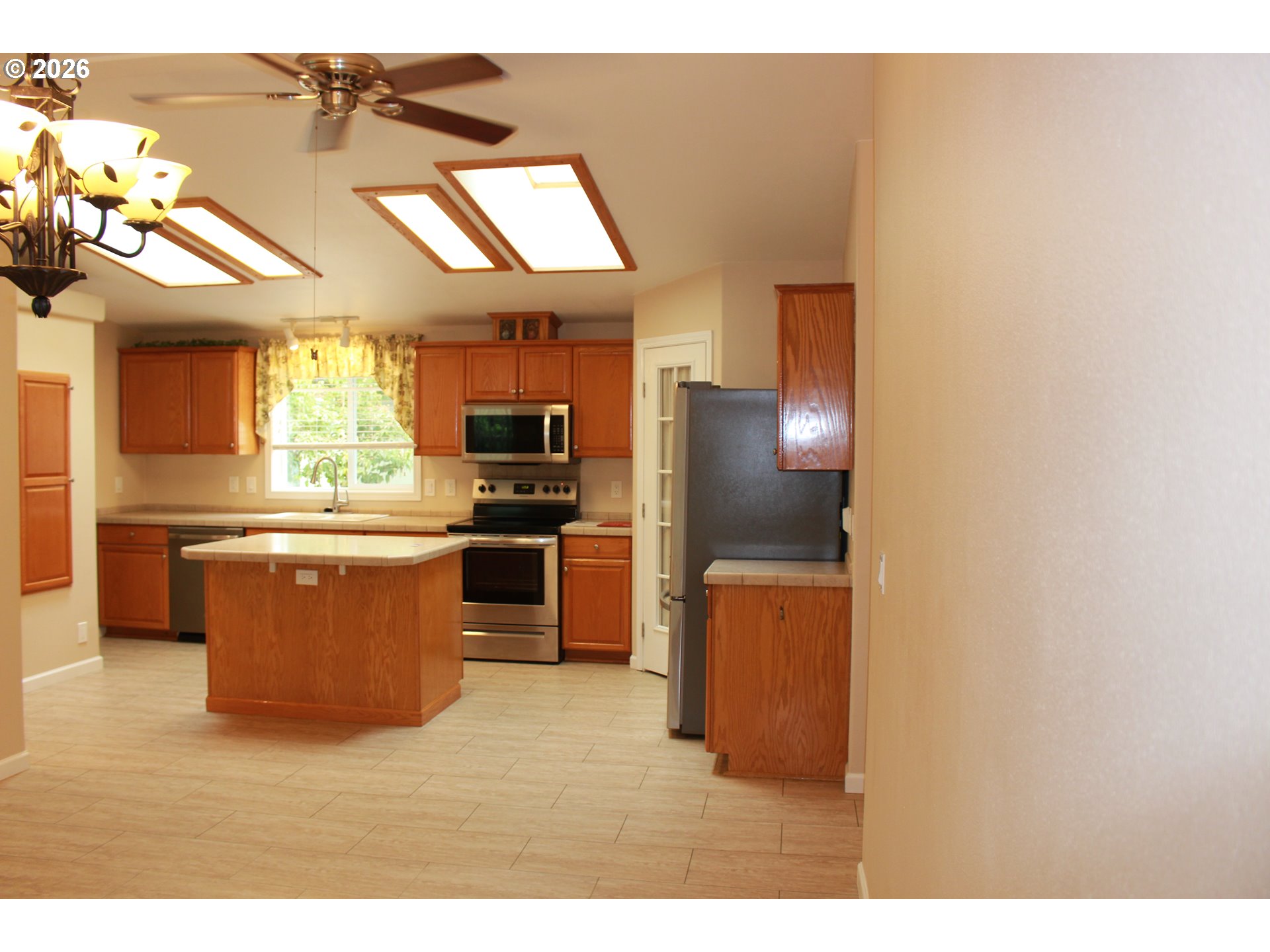 119 Jensen Way Property Photo 18