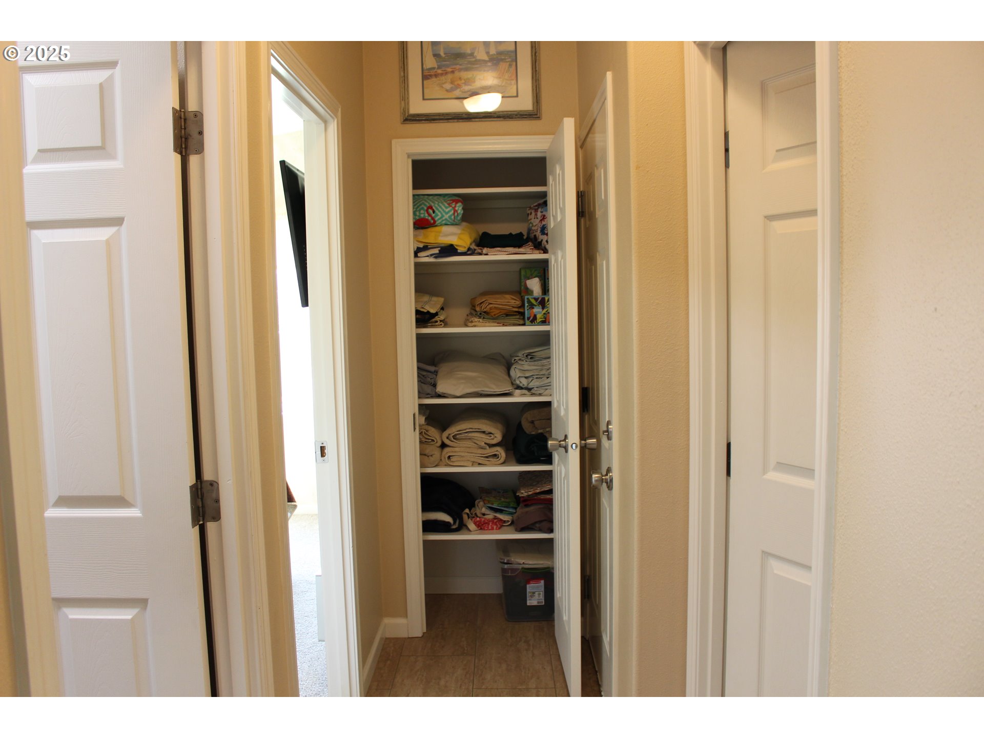 119 Jensen Way Property Photo 31