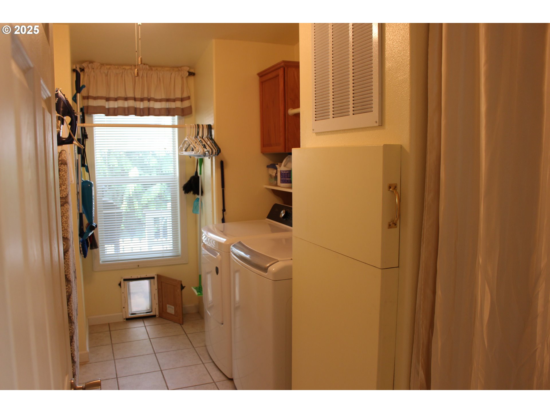 119 Jensen Way Property Photo 32