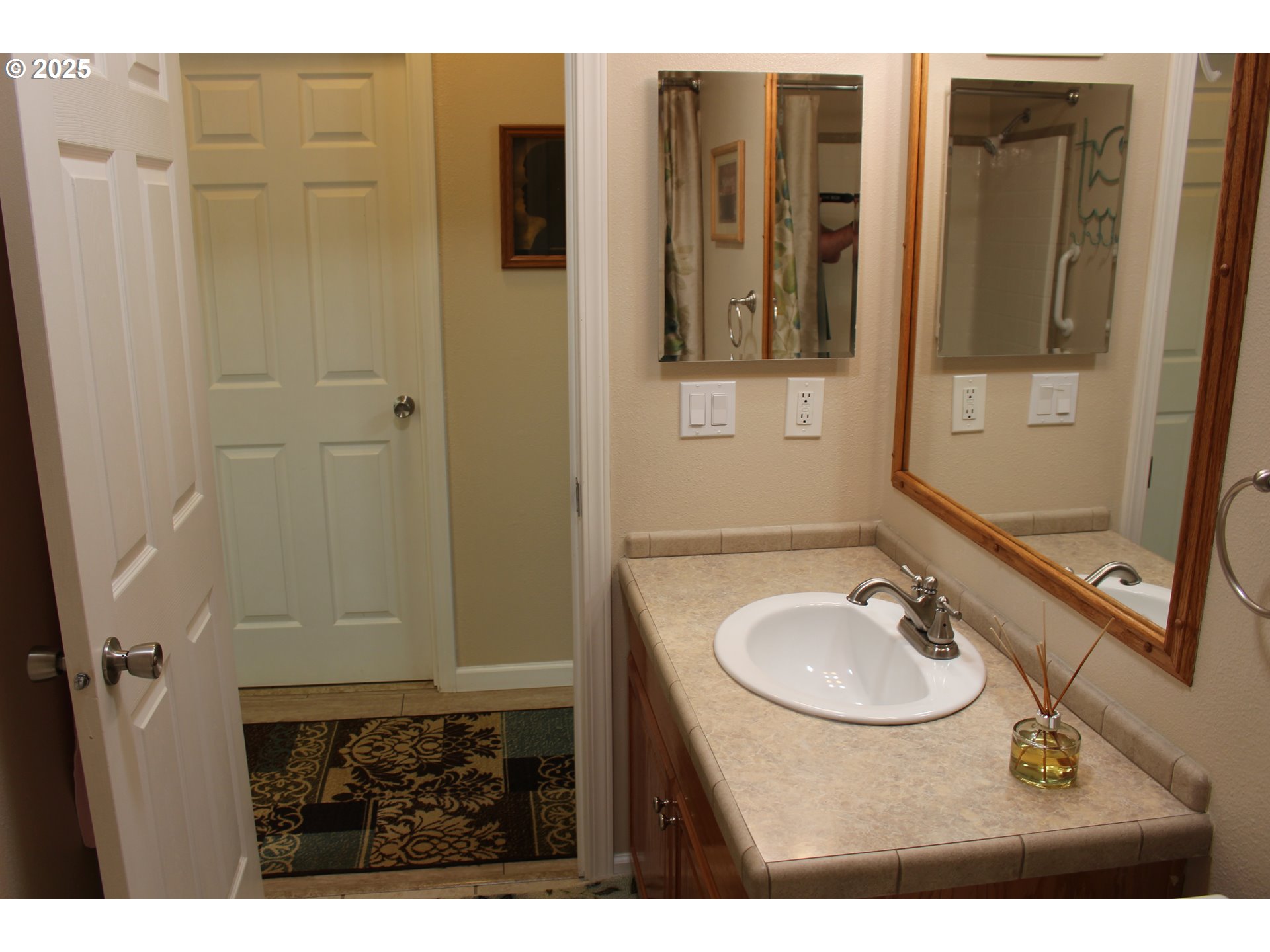 119 Jensen Way Property Photo 37
