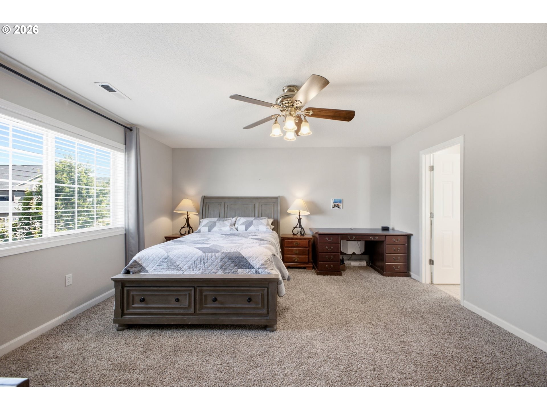 1831 N 8th Way Property Photo 16