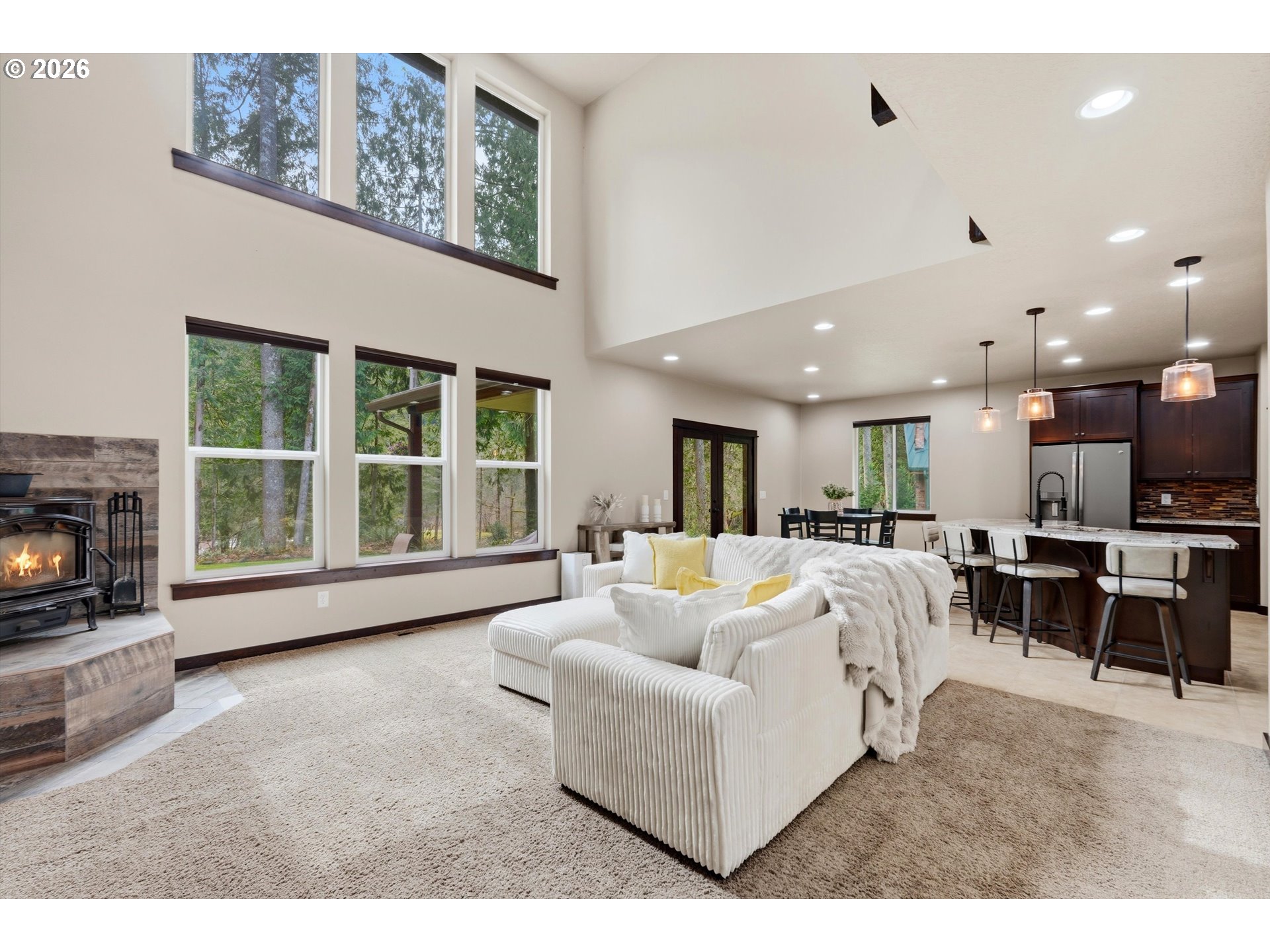 57214 E Marmot Rd Property Photo 5