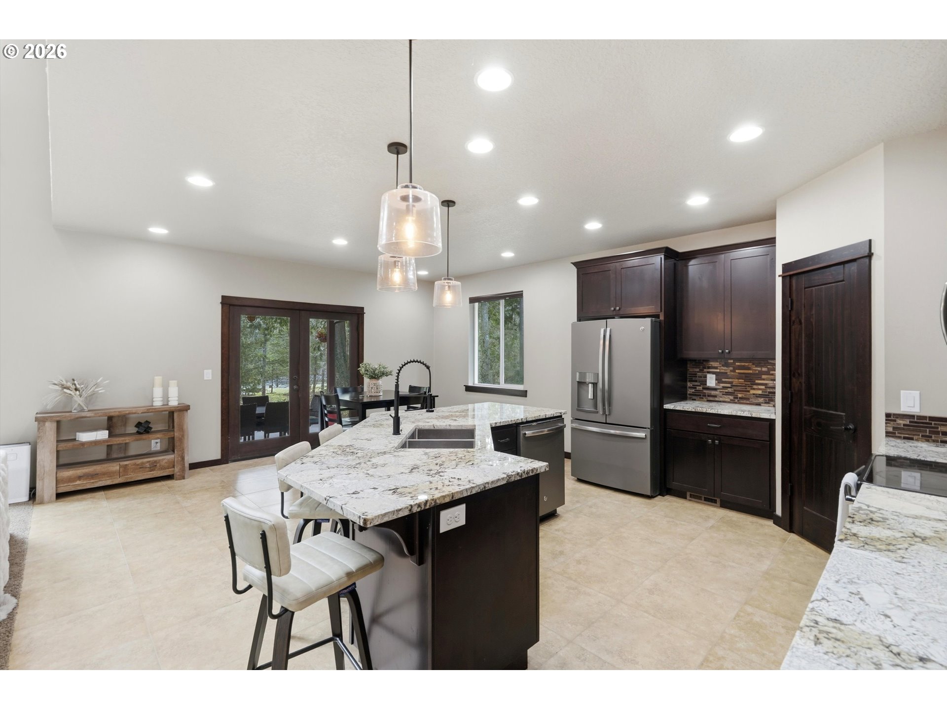 57214 E Marmot Rd Property Photo 12