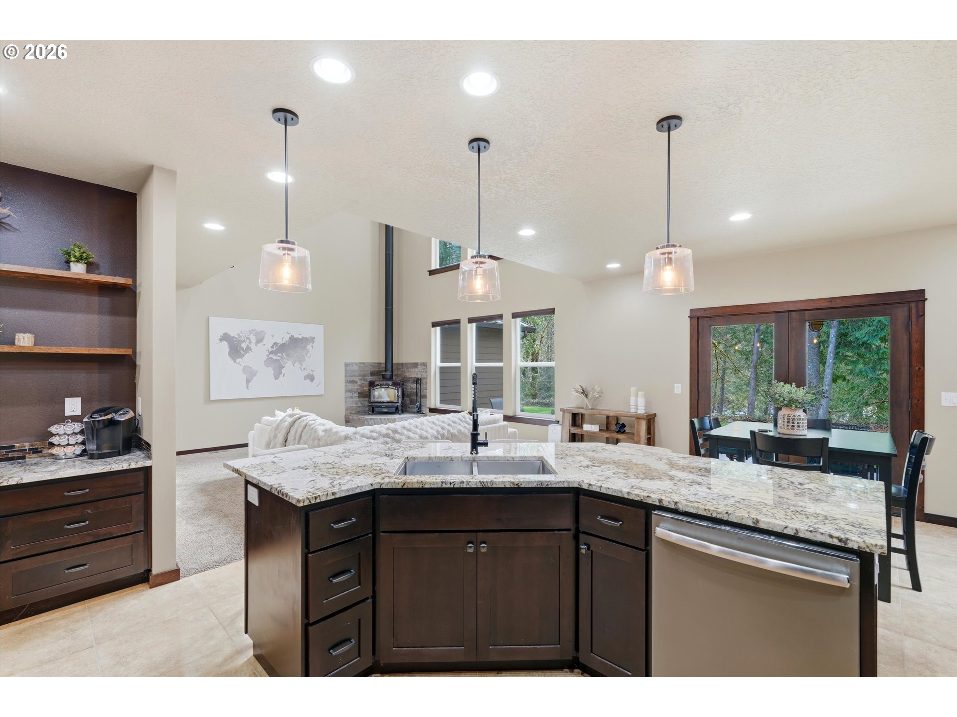 57214 E Marmot Rd Property Photo 14