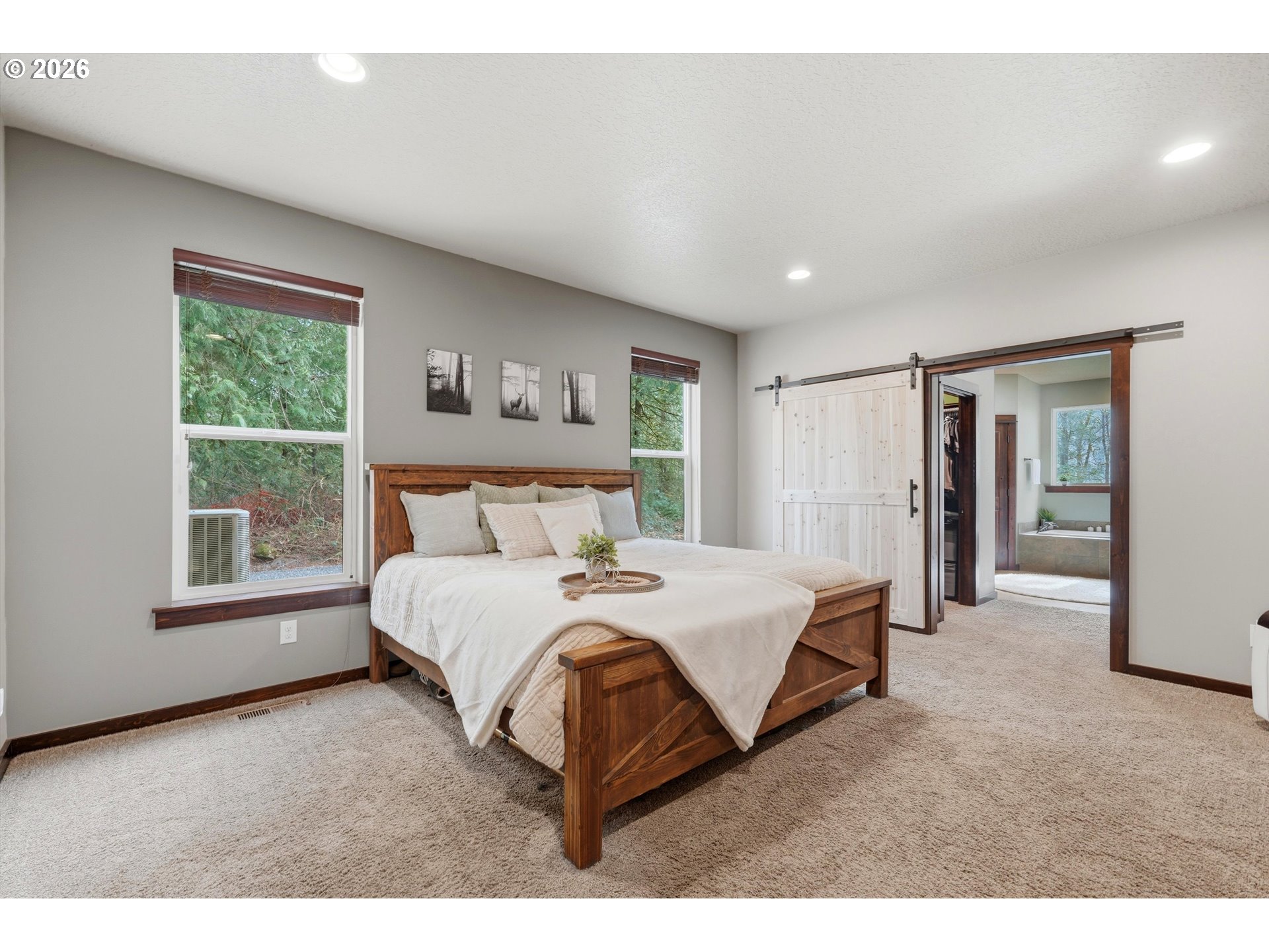 57214 E Marmot Rd Property Photo 17