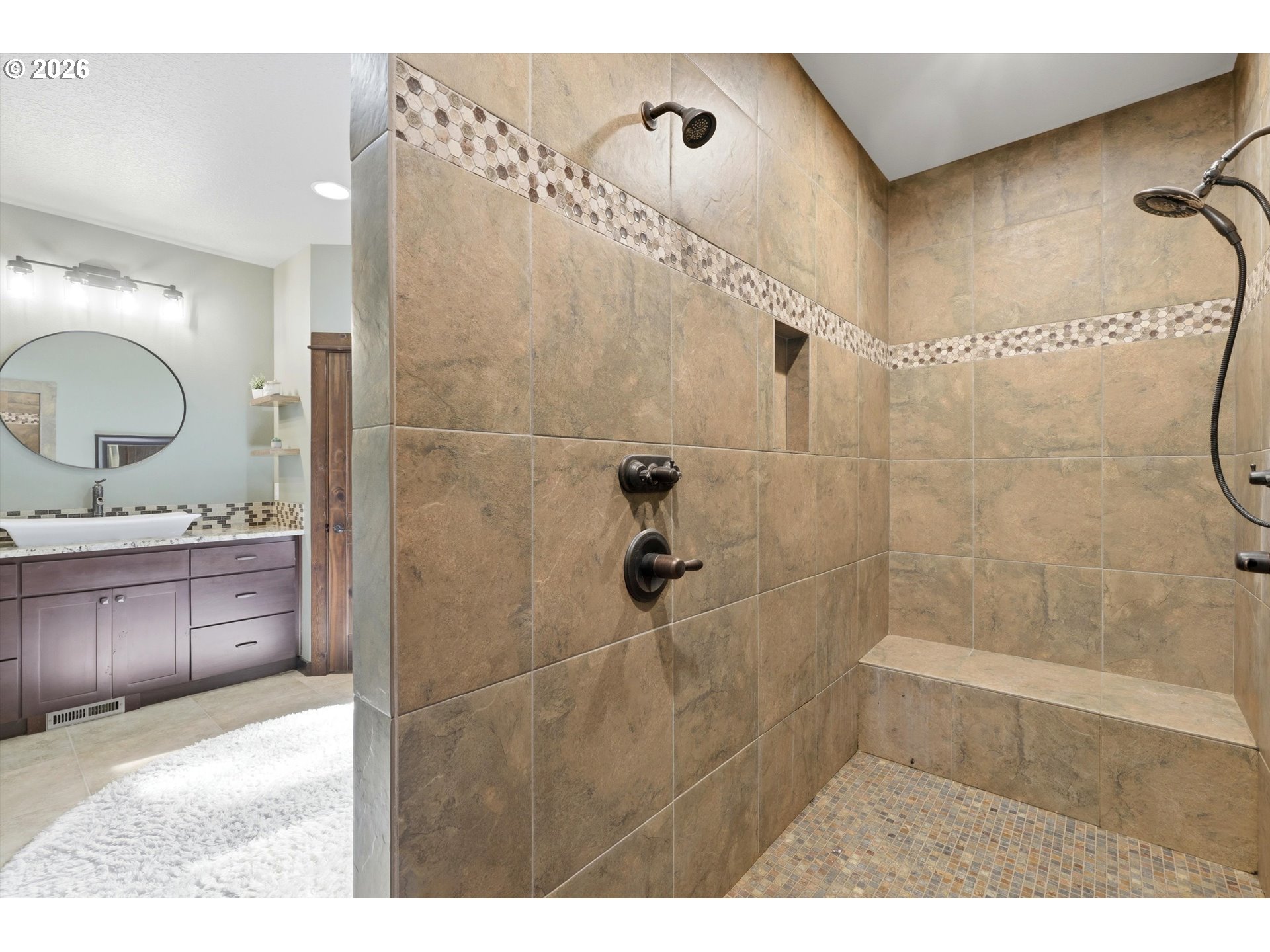 57214 E Marmot Rd Property Photo 20