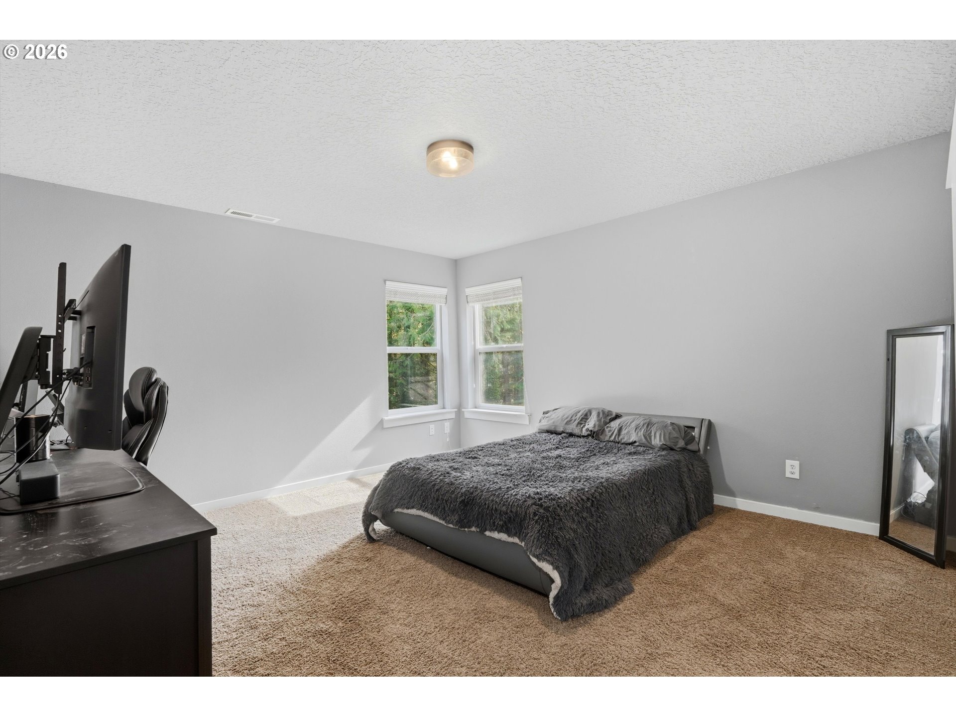 57214 E Marmot Rd Property Photo 27