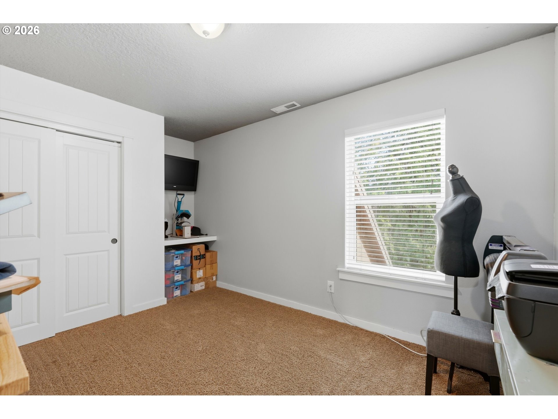 57214 E Marmot Rd Property Photo 28