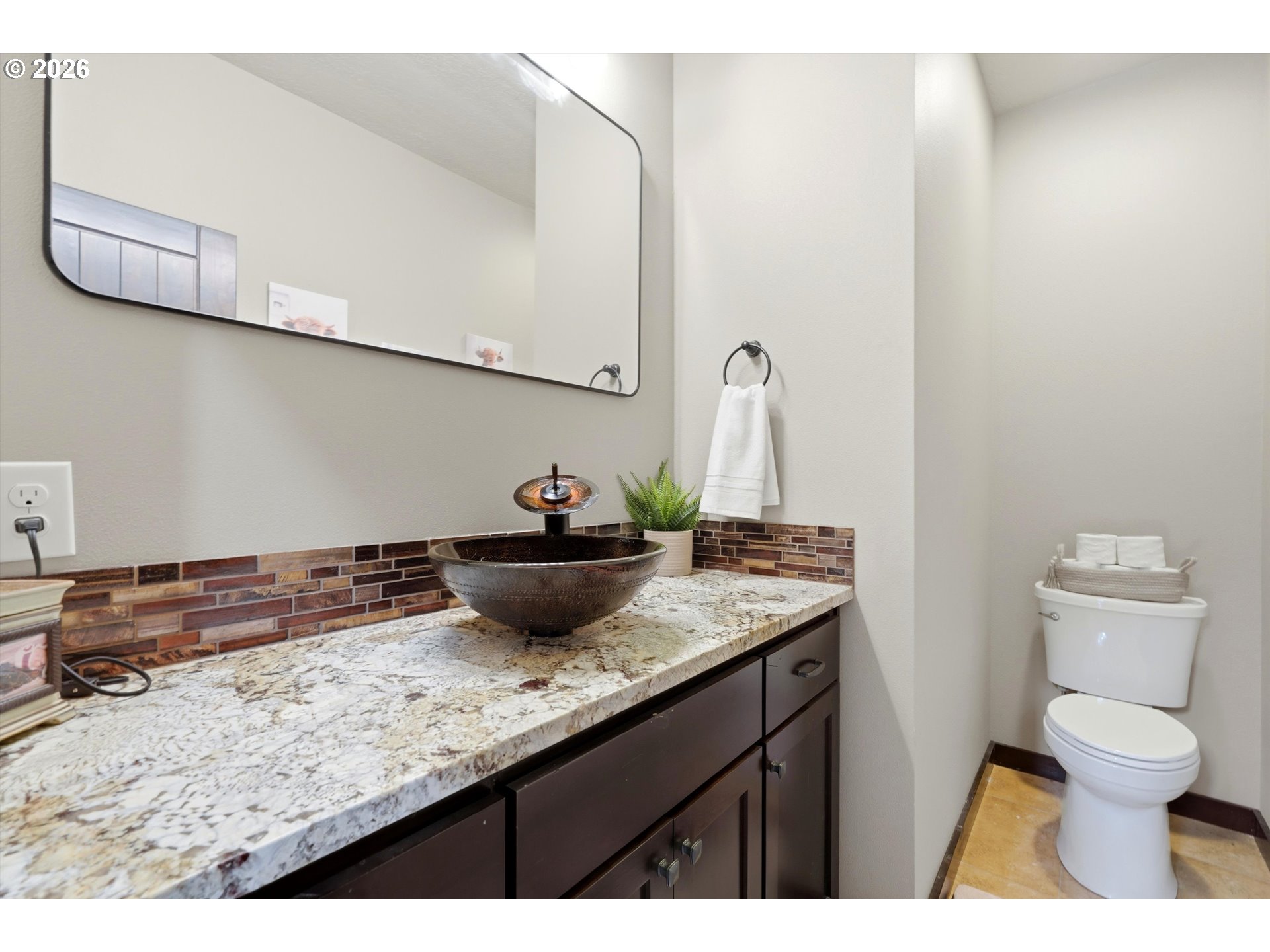 57214 E Marmot Rd Property Photo 30