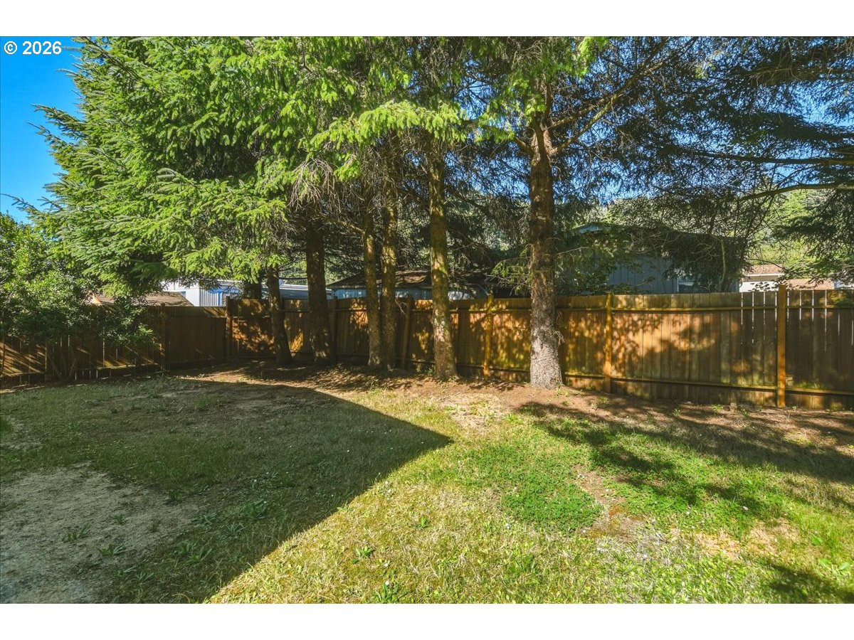 648 S Coral St Property Photo 23