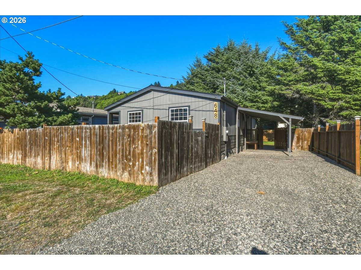 648 S Coral St Property Photo 29