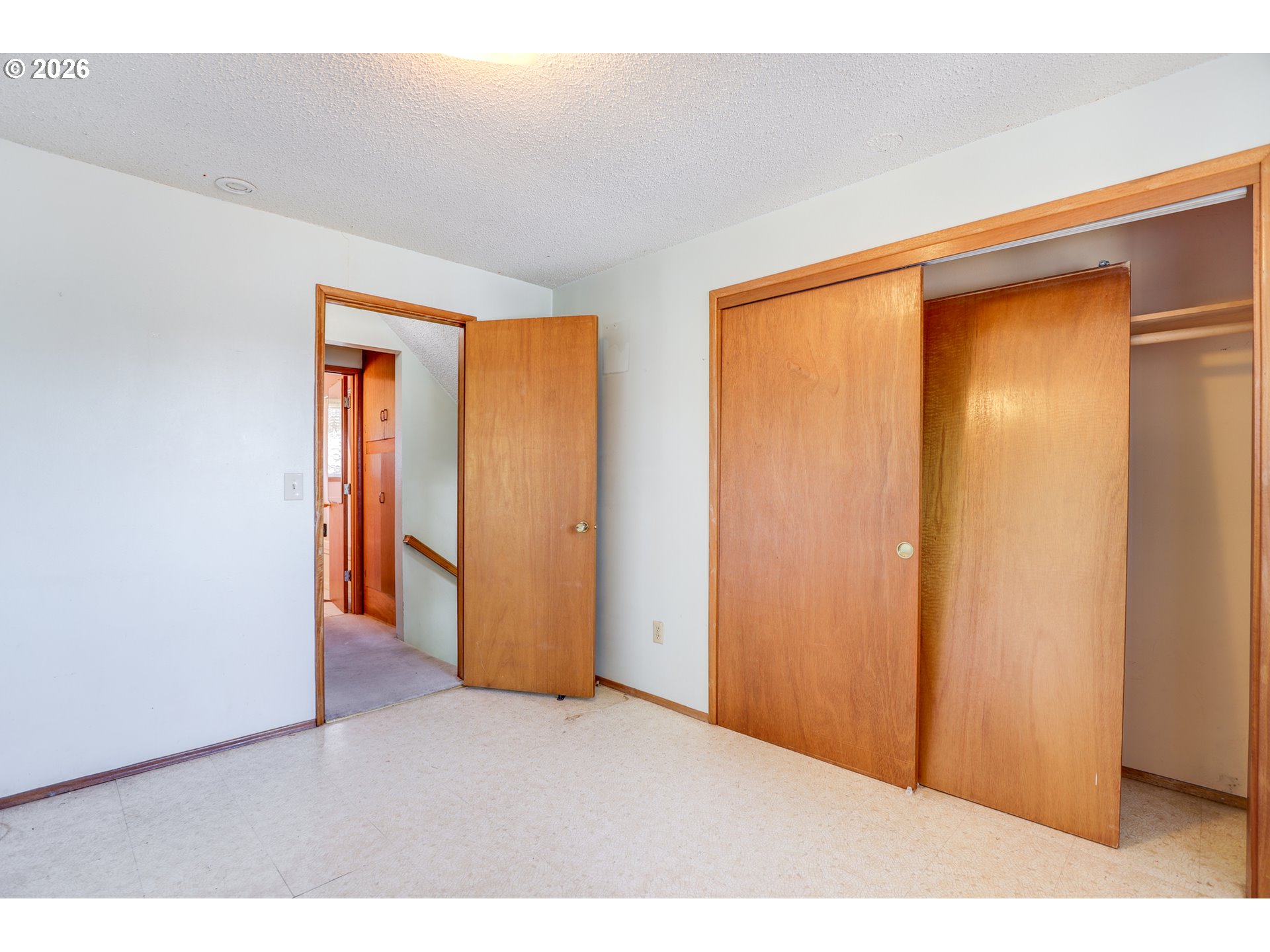 1004 Maple St Property Photo 16
