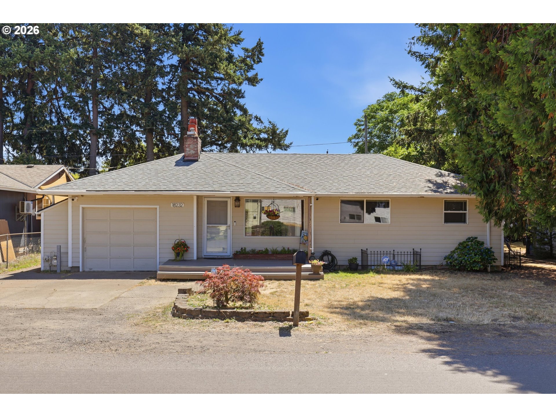 18232 Se Clinton St Property Photo 1