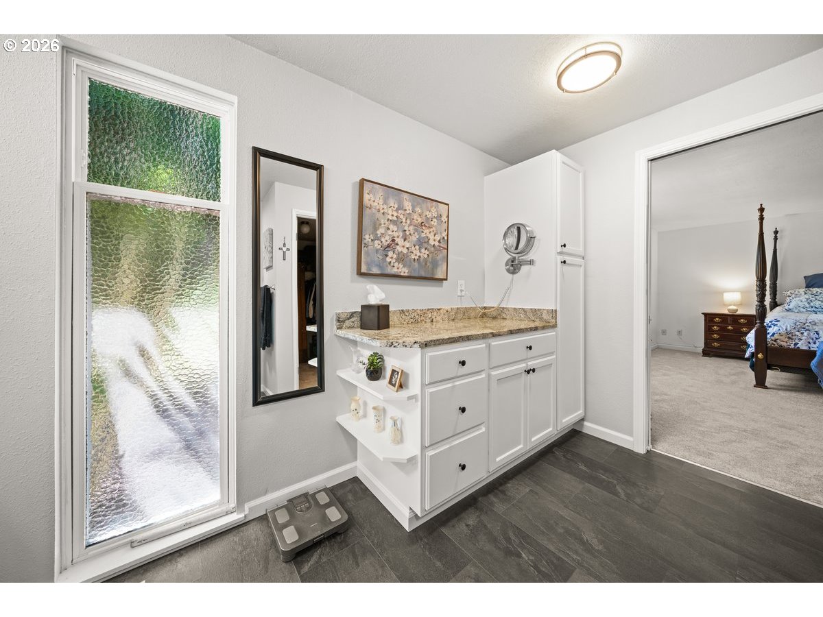2815 Nw Eastway Ct Property Photo 18