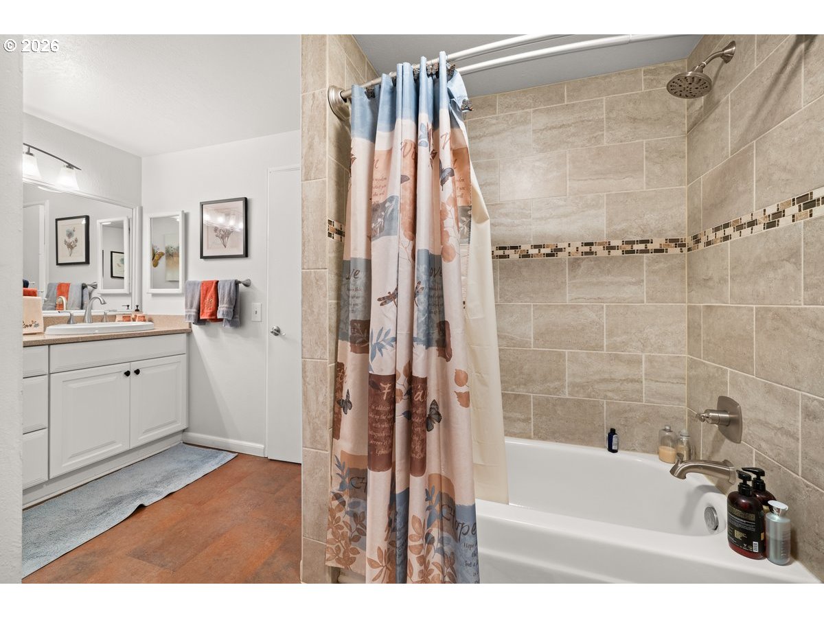 2815 Nw Eastway Ct Property Photo 22