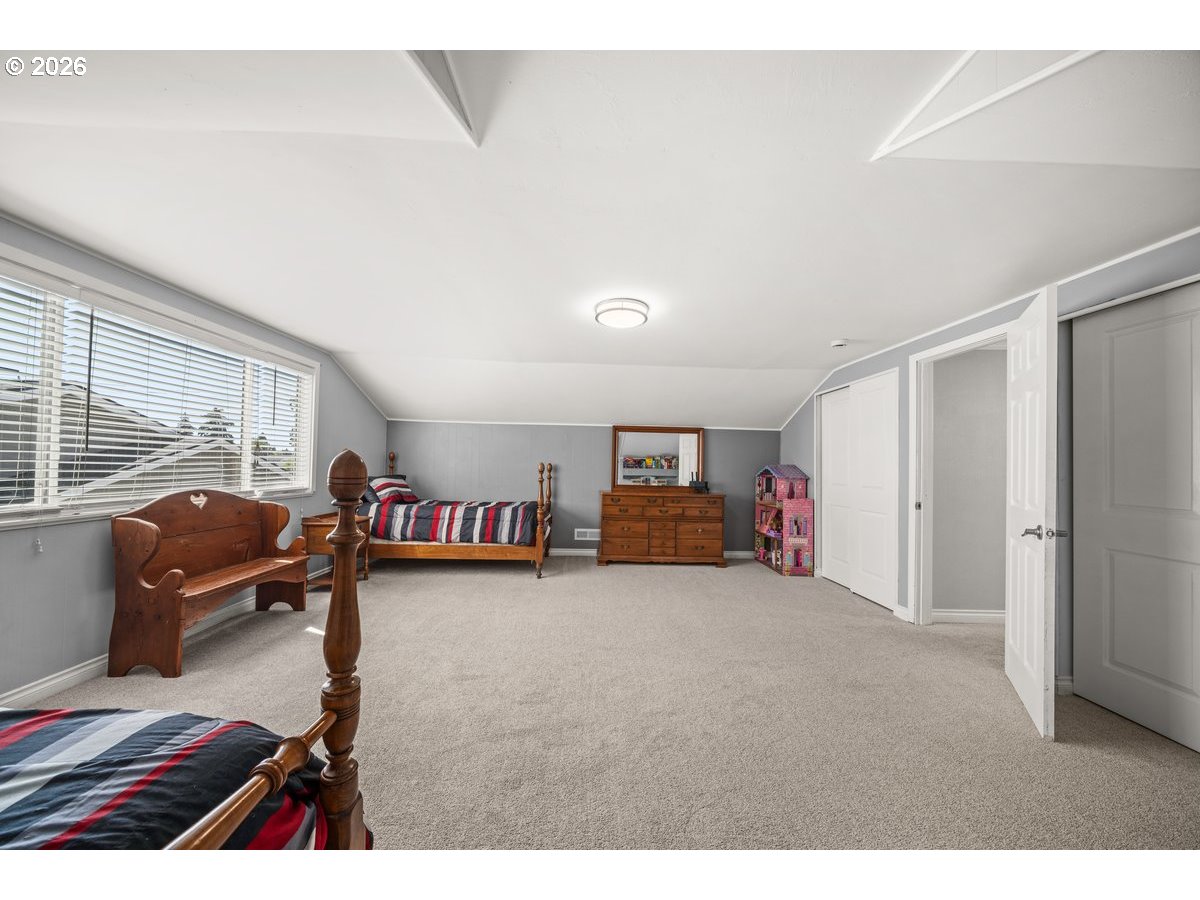 2815 Nw Eastway Ct Property Photo 35