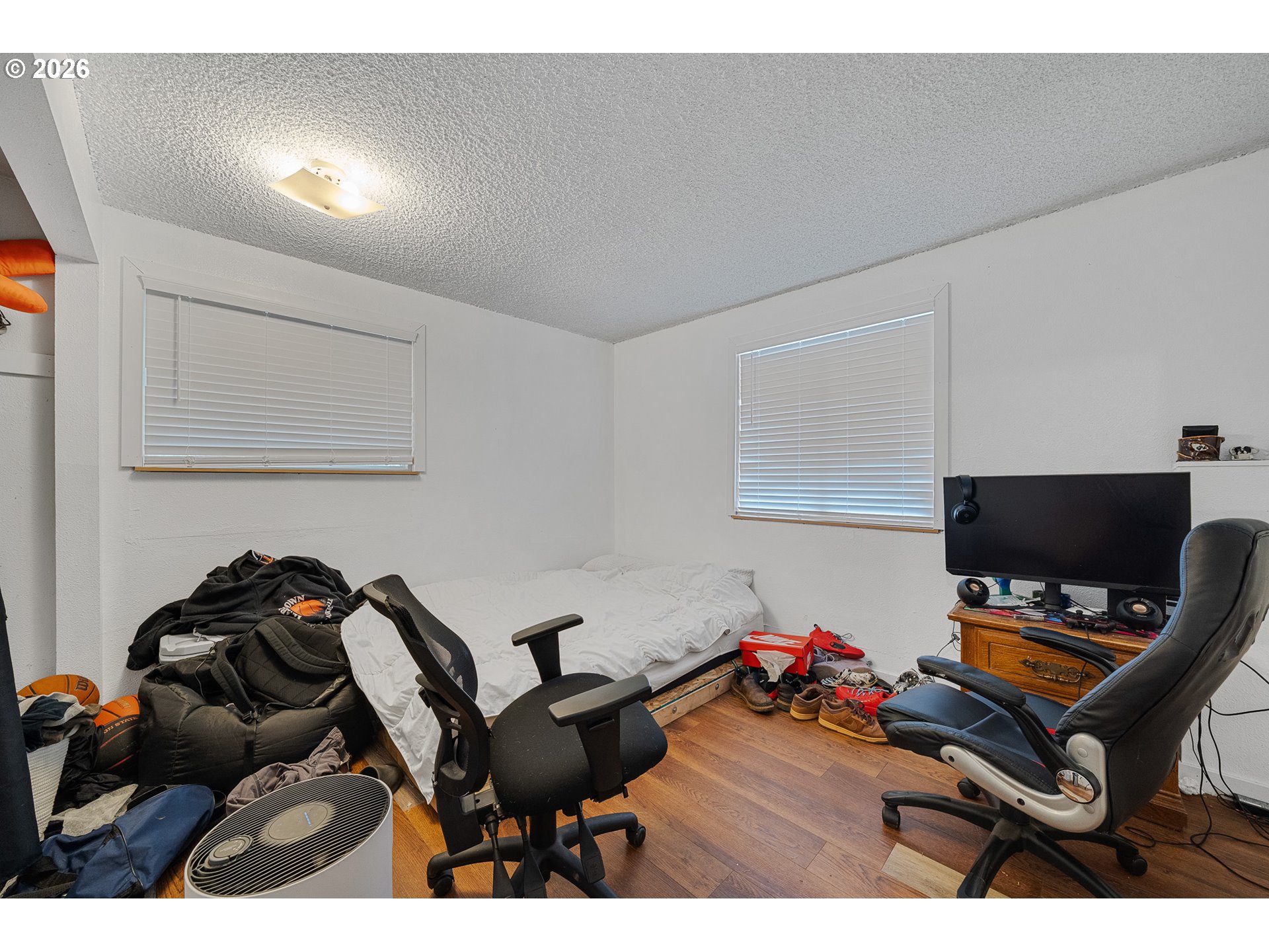 710 Ne E St Property Photo 15