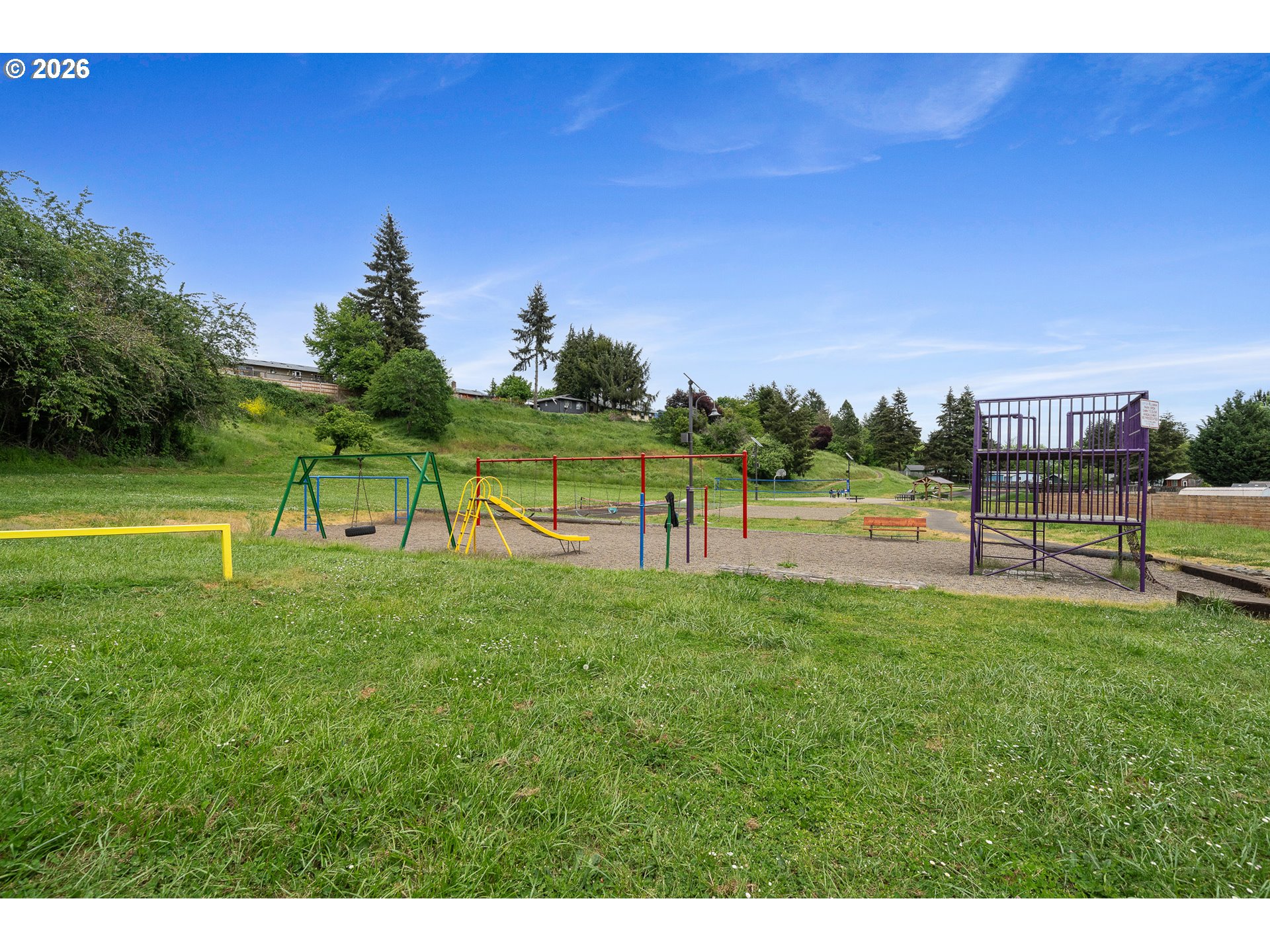 710 Ne E St Property Photo 26