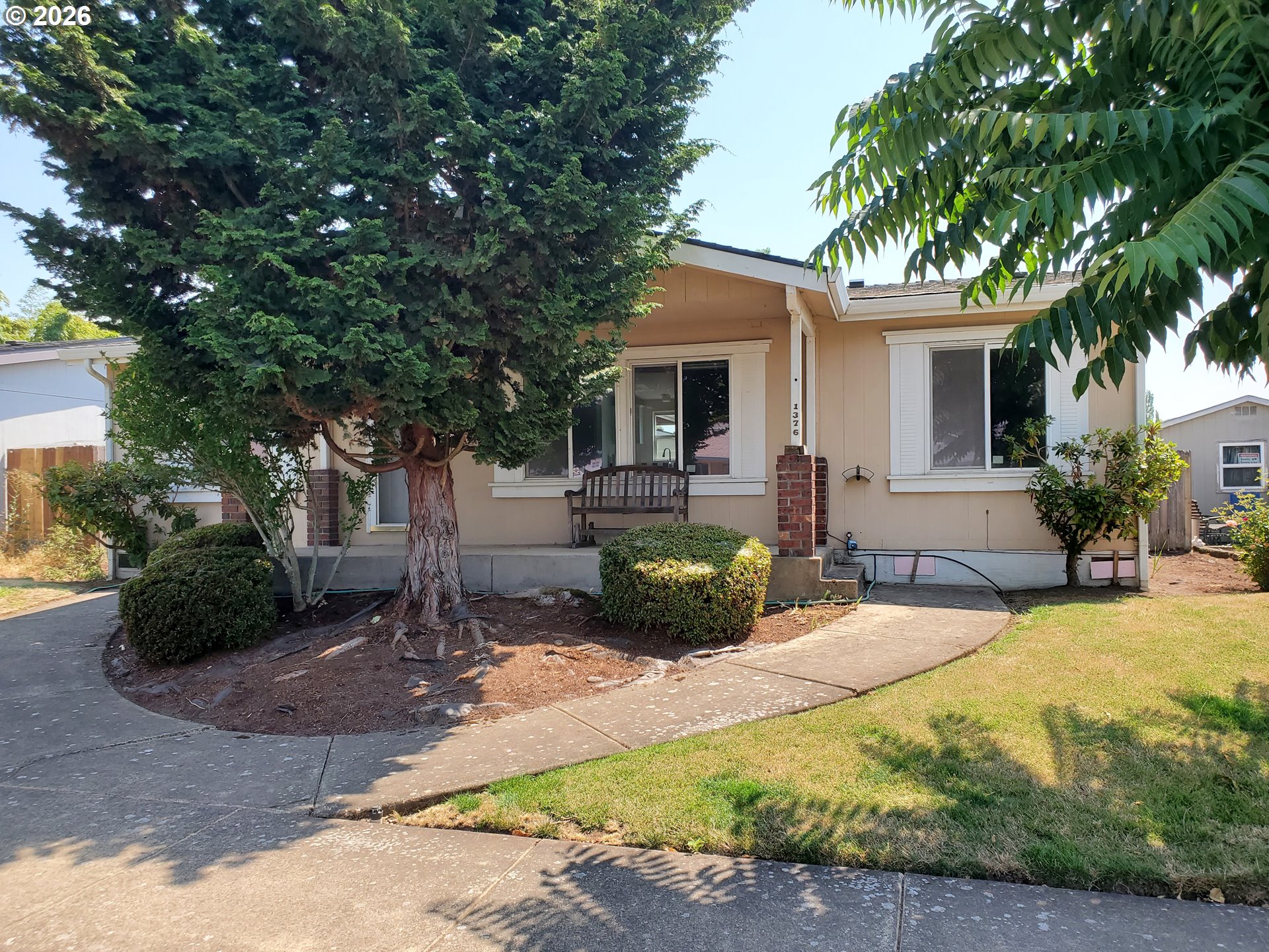 1376 David Ave Property Photo 1
