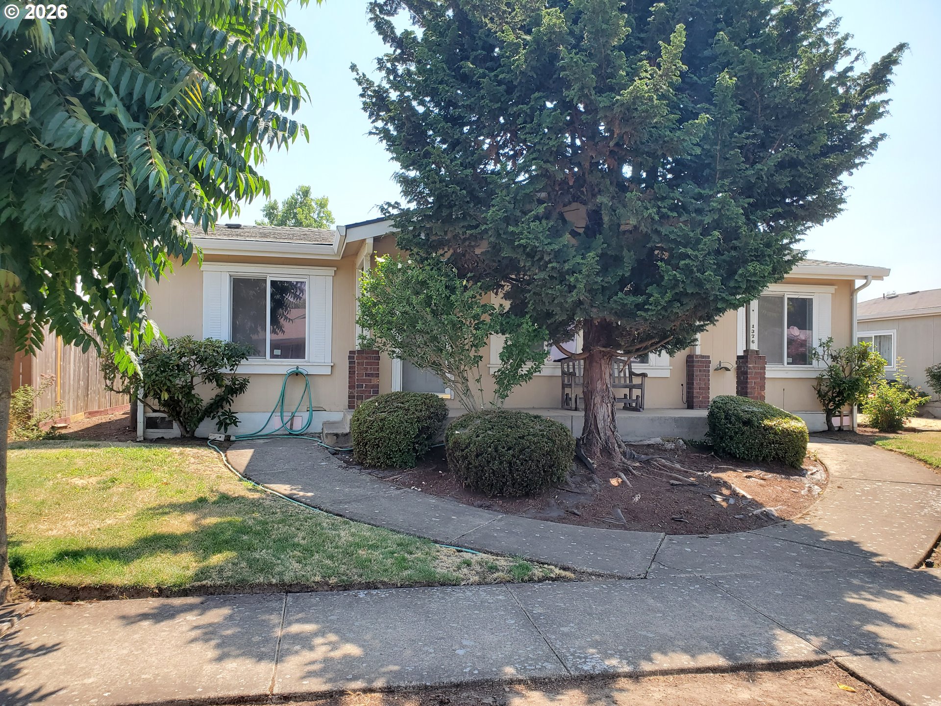 1376 David Ave Property Photo 2