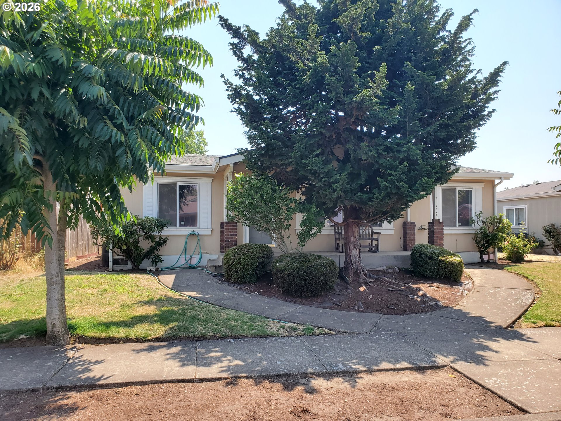 1376 David Ave Property Photo 3