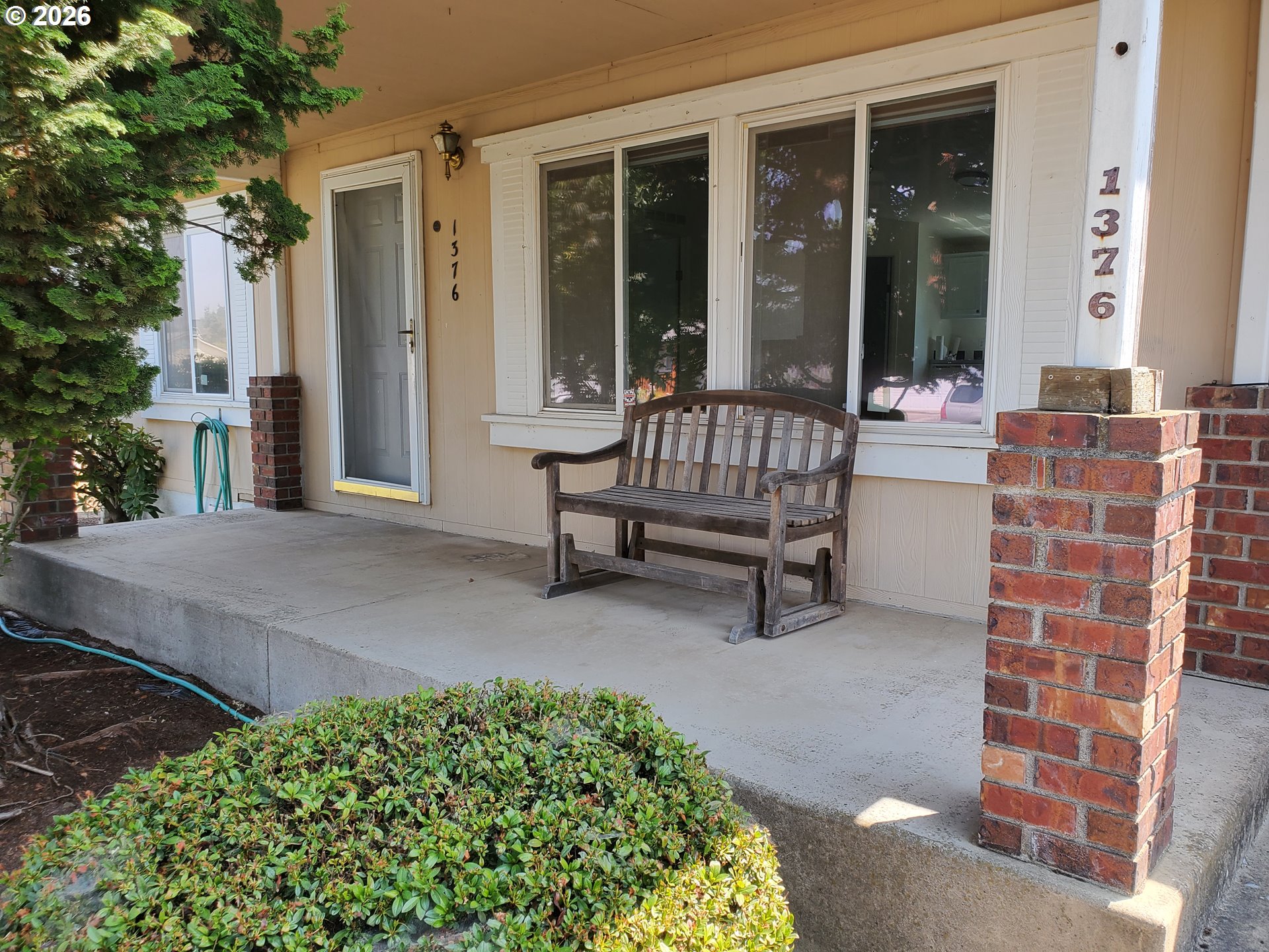 1376 David Ave Property Photo 5
