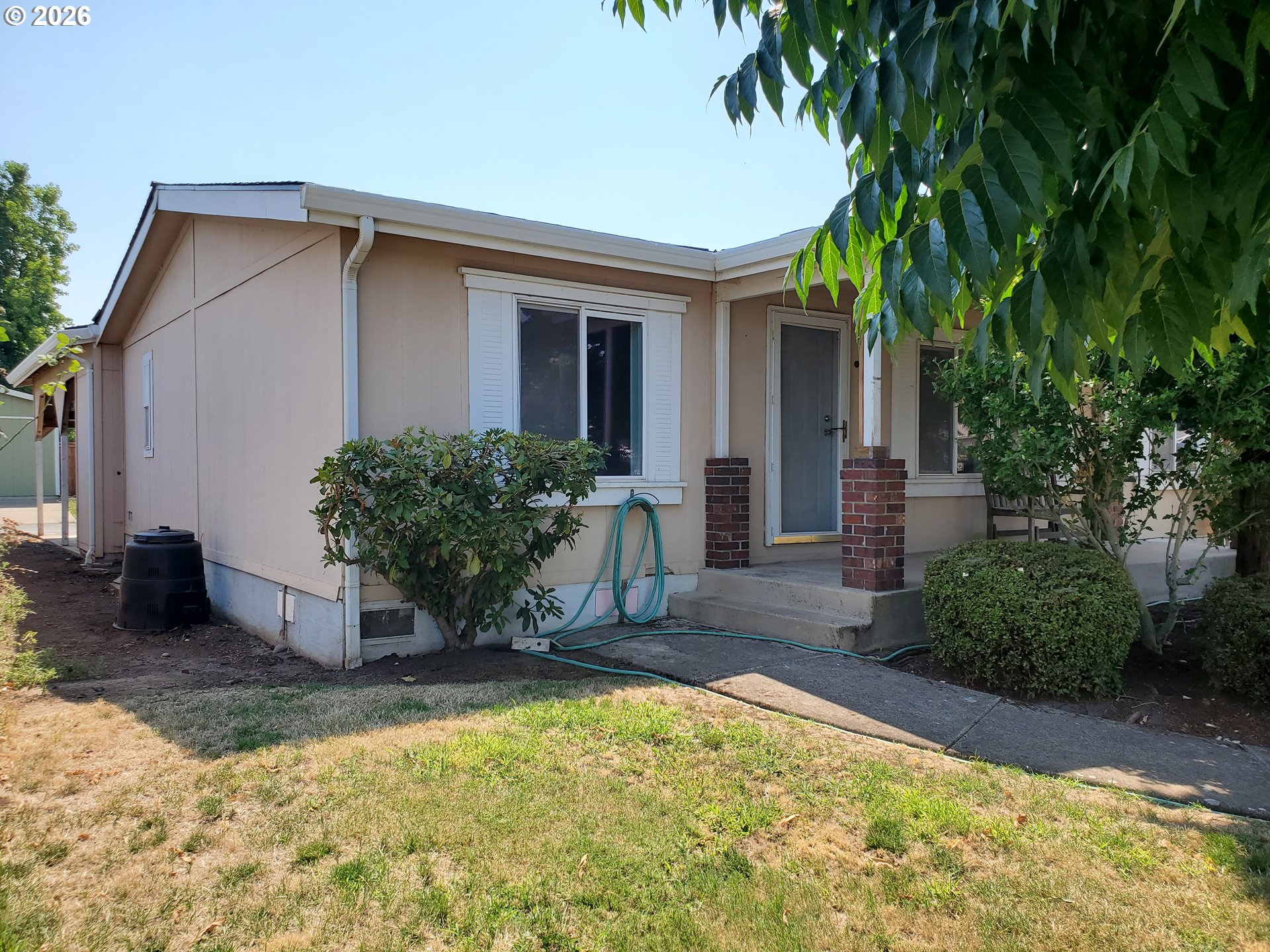 1376 David Ave Property Photo 6