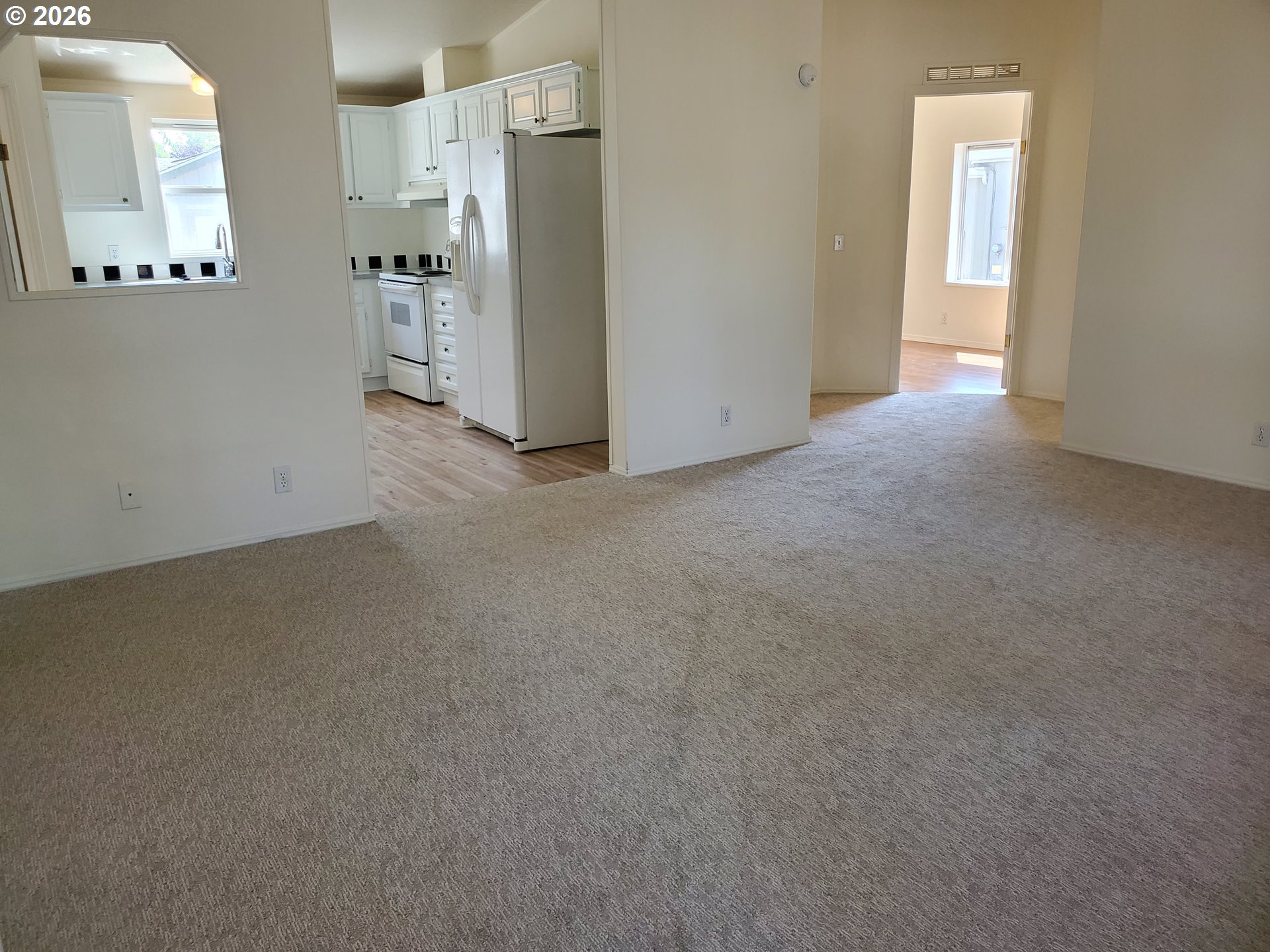 1376 David Ave Property Photo 9