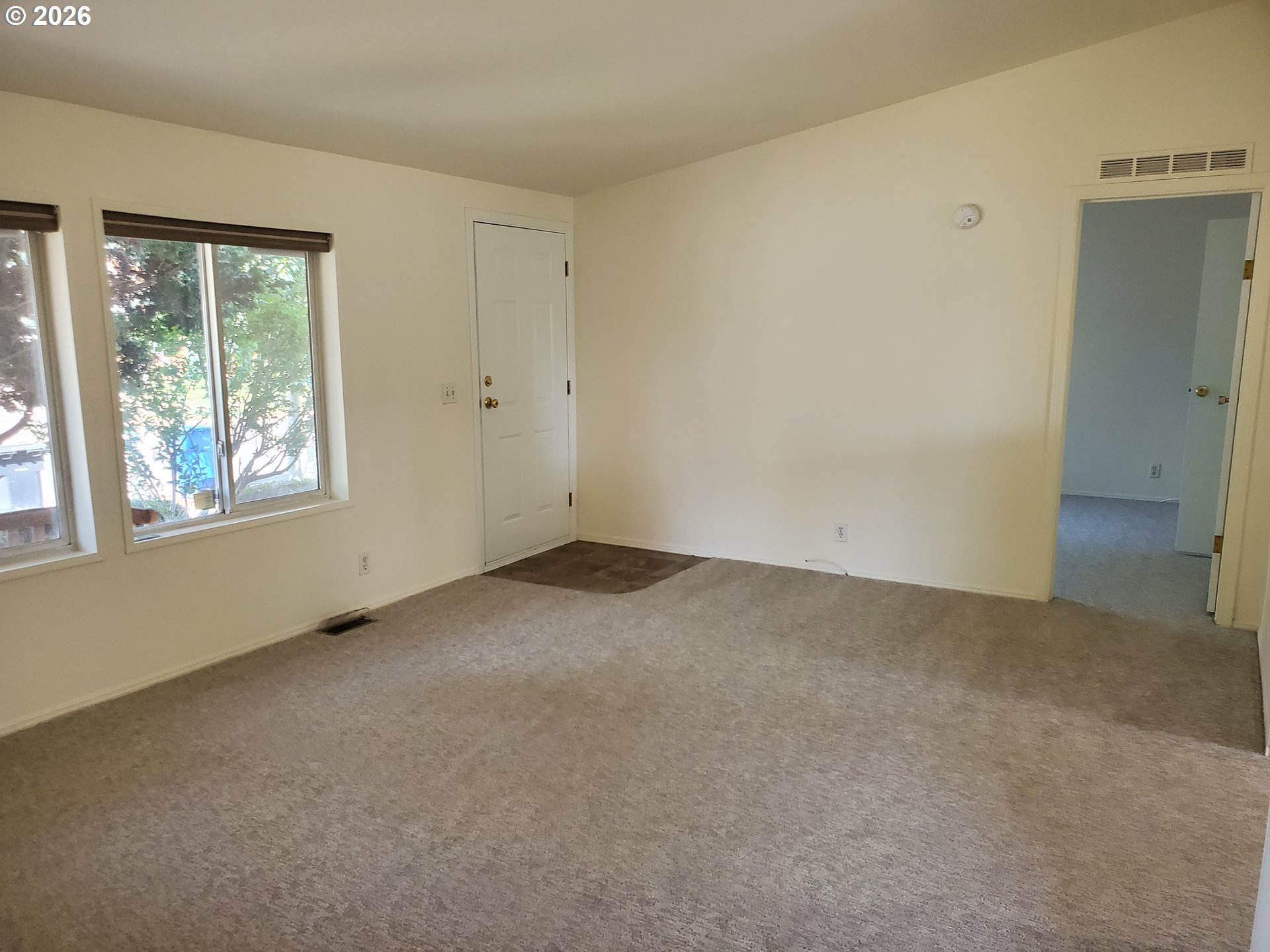 1376 David Ave Property Photo 10