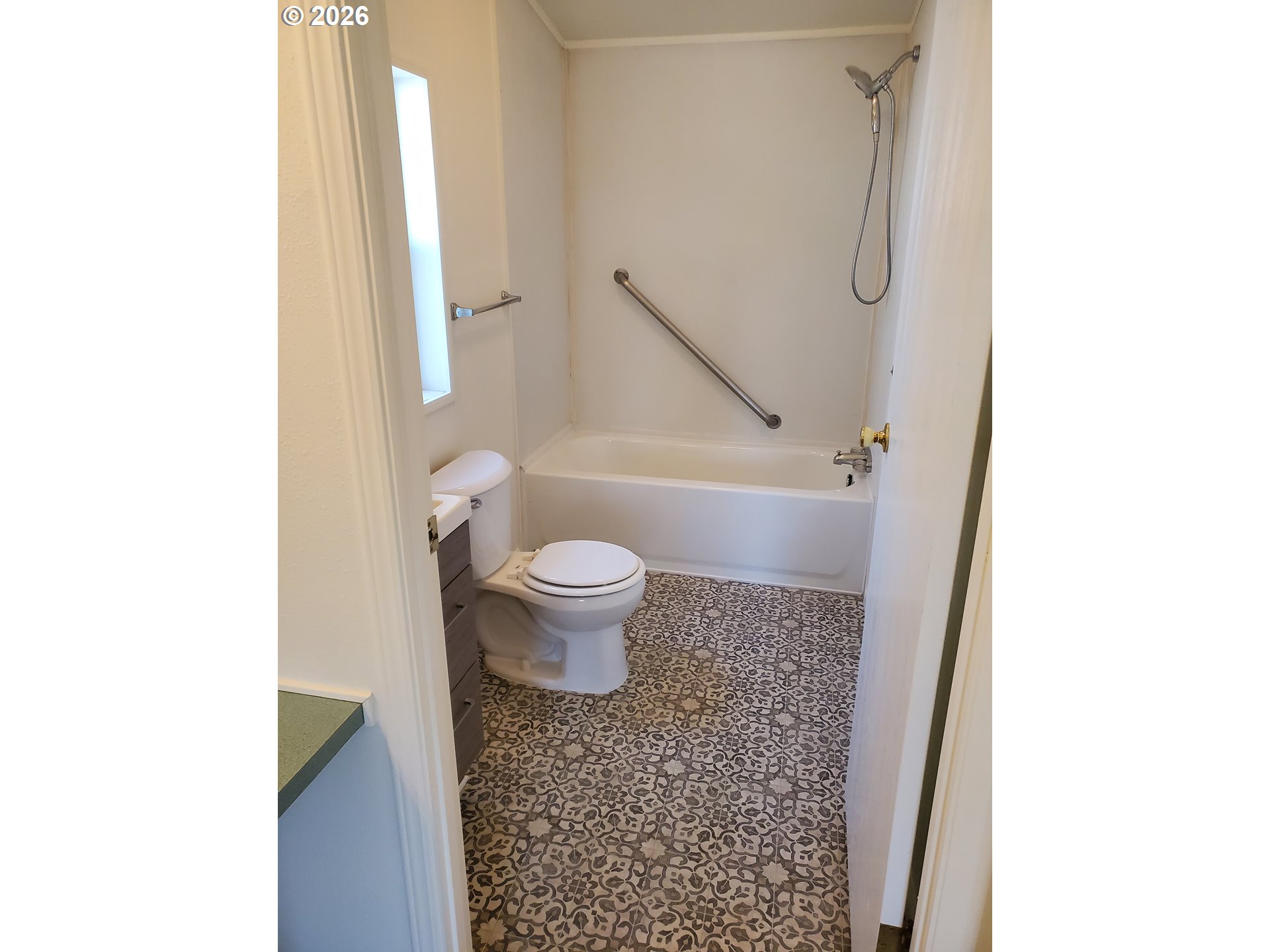 1376 David Ave Property Photo 18