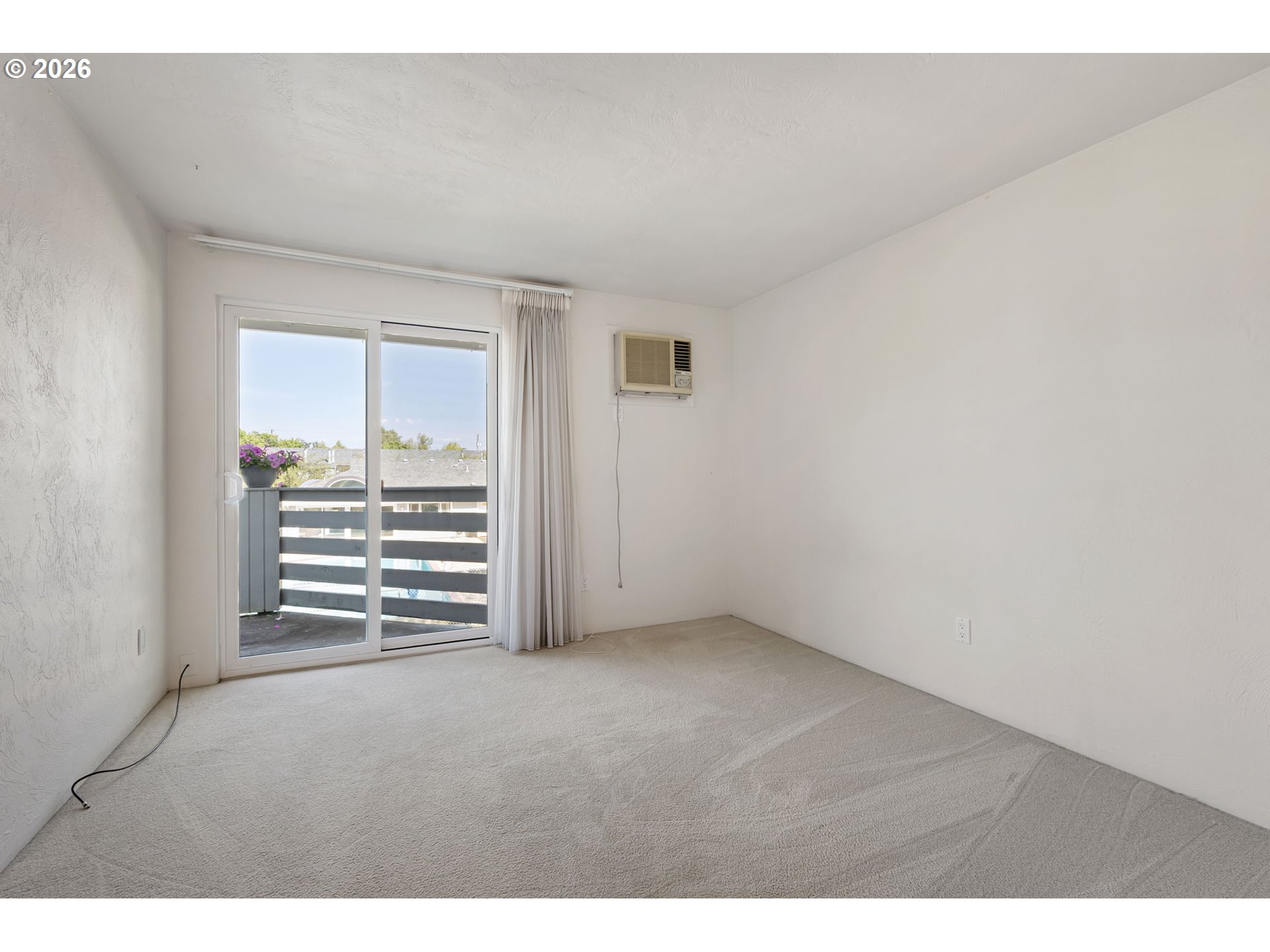 650 Harlow Rd 248 Property Photo 16