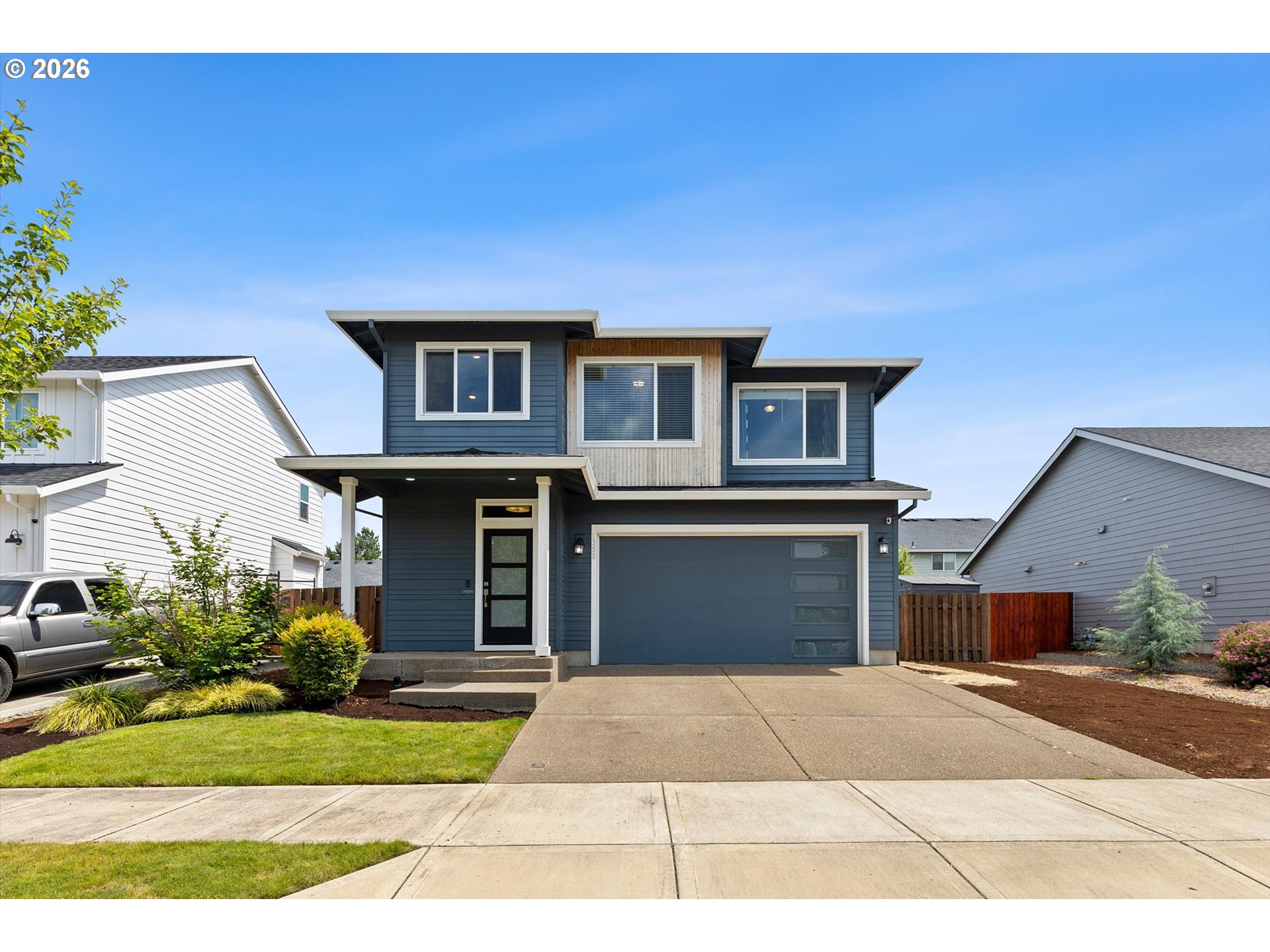 1350 Dahlia St Property Photo 1