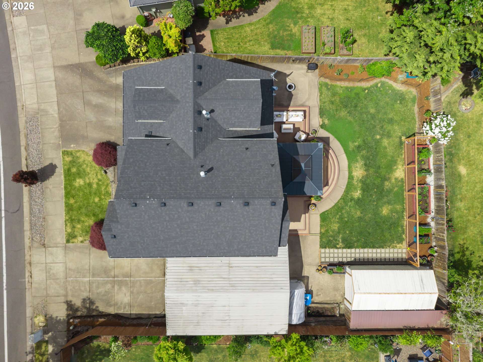 2011 N Albany Rd Property Photo 44