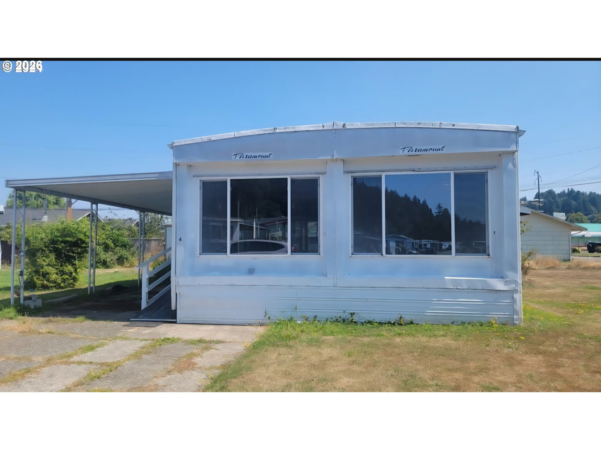 1413 Hawthorne Ave Property Photo 1
