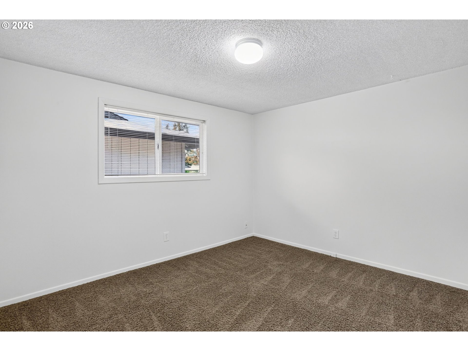 3738 Ne 45th St Property Photo 17