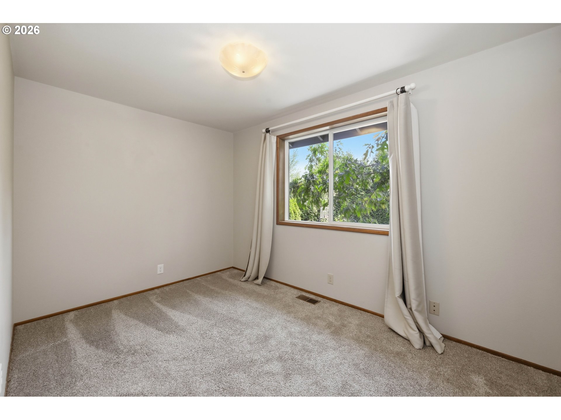 1639 Victorian Way Property Photo 26