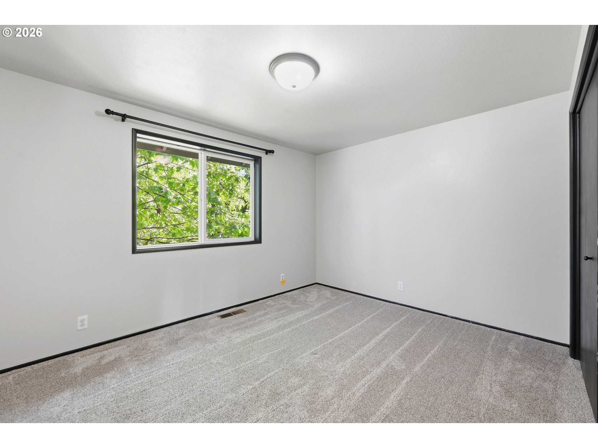 1639 Victorian Way Property Photo 28