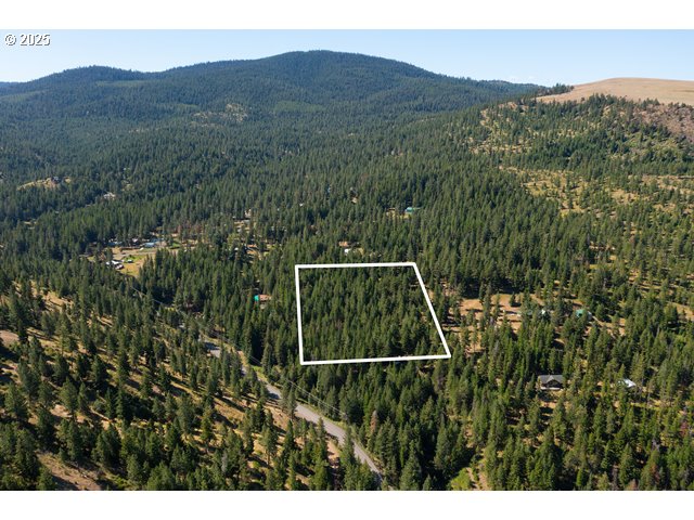 000 Chickadee St Property Photo 10