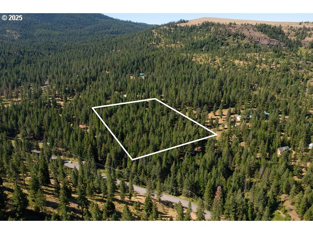 000 Chickadee St Property Photo 11