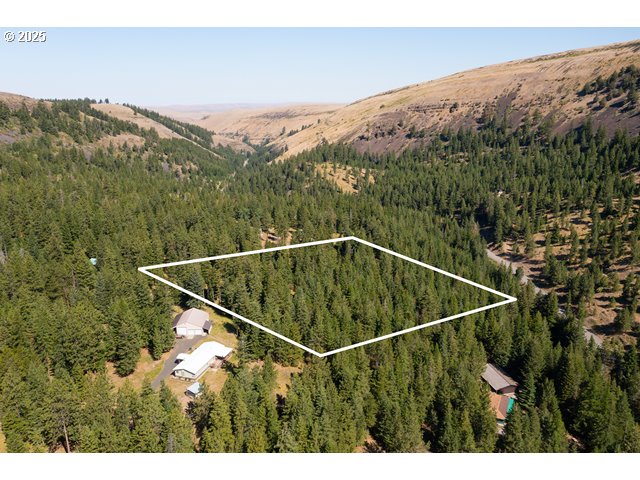 000 Chickadee St Property Photo 15