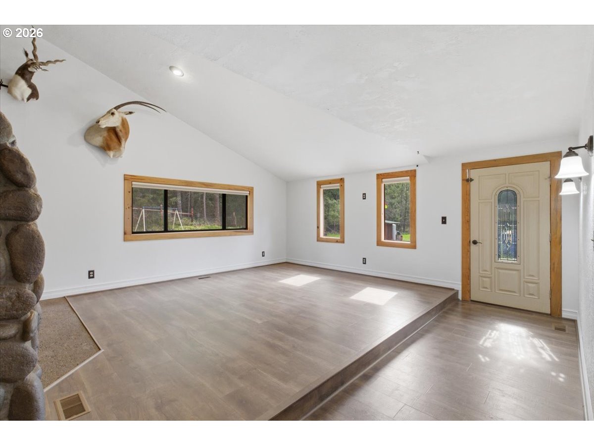 40875 Peoples Dr Property Photo 2